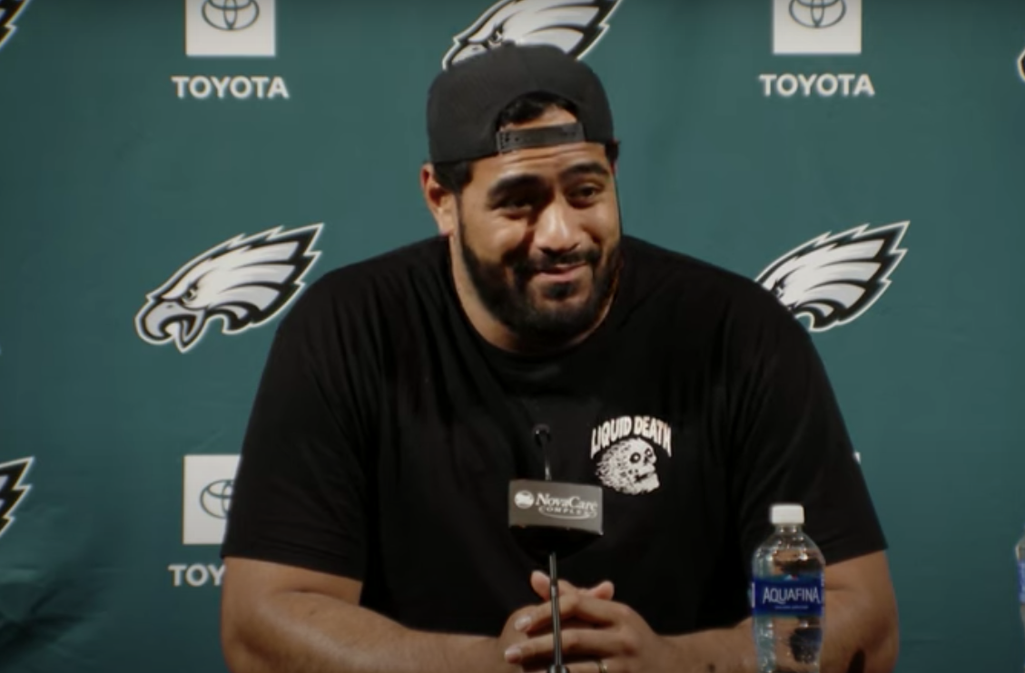 Eagles left tackle Jordan Mailata speaks to the media following contract extension.