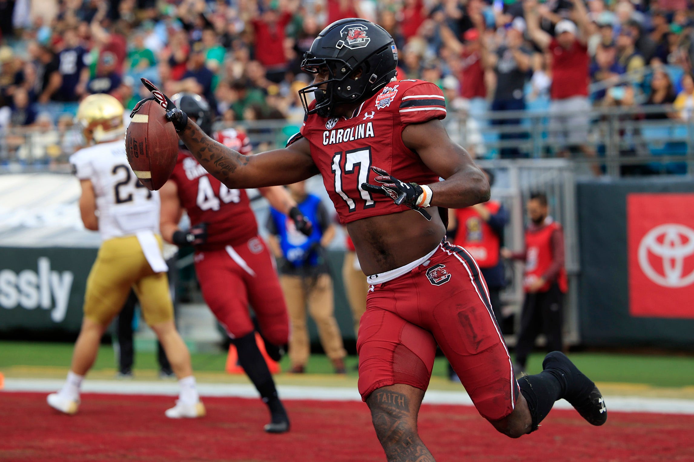South Carolina Gamecocks wide receiver Xavier Legette (17) scores a touchdown during the first quarter of the TaxSlayer Gator Bowl of an NCAA college football game Friday, Dec. 30, 2022 at TIAA Bank Field in Jacksonville. The Notre Dame Fighting Irish held off the South Carolina Gamecocks 45-38. [Corey Perrine/Florida Times-Union] Jki 123022 Ncaaf Nd Usc Cp 73