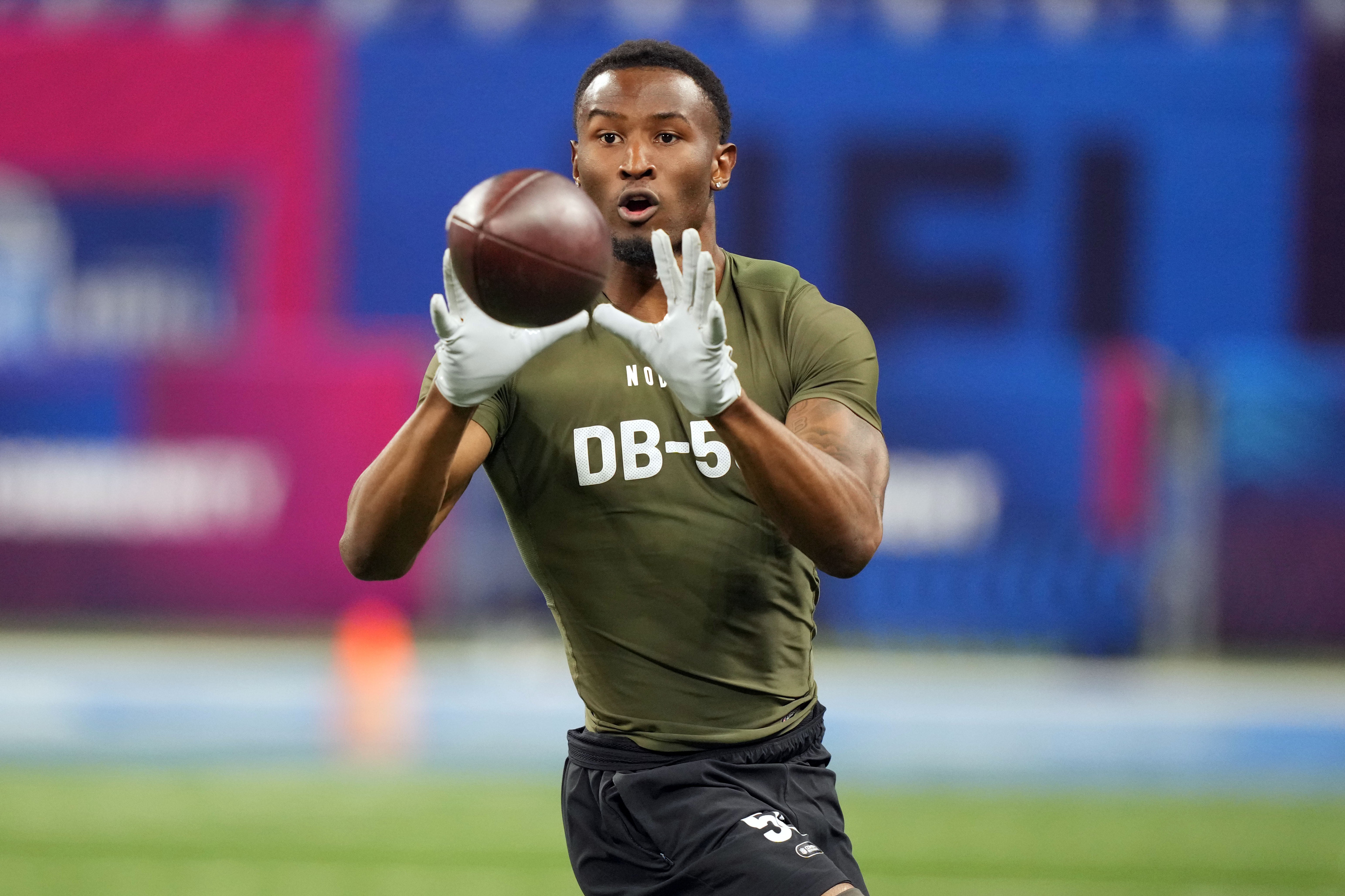Minnesota defensive back Tyler Nubin (DB56) works out during the 2024 NFL Combine at Lucas Oil Stadium.