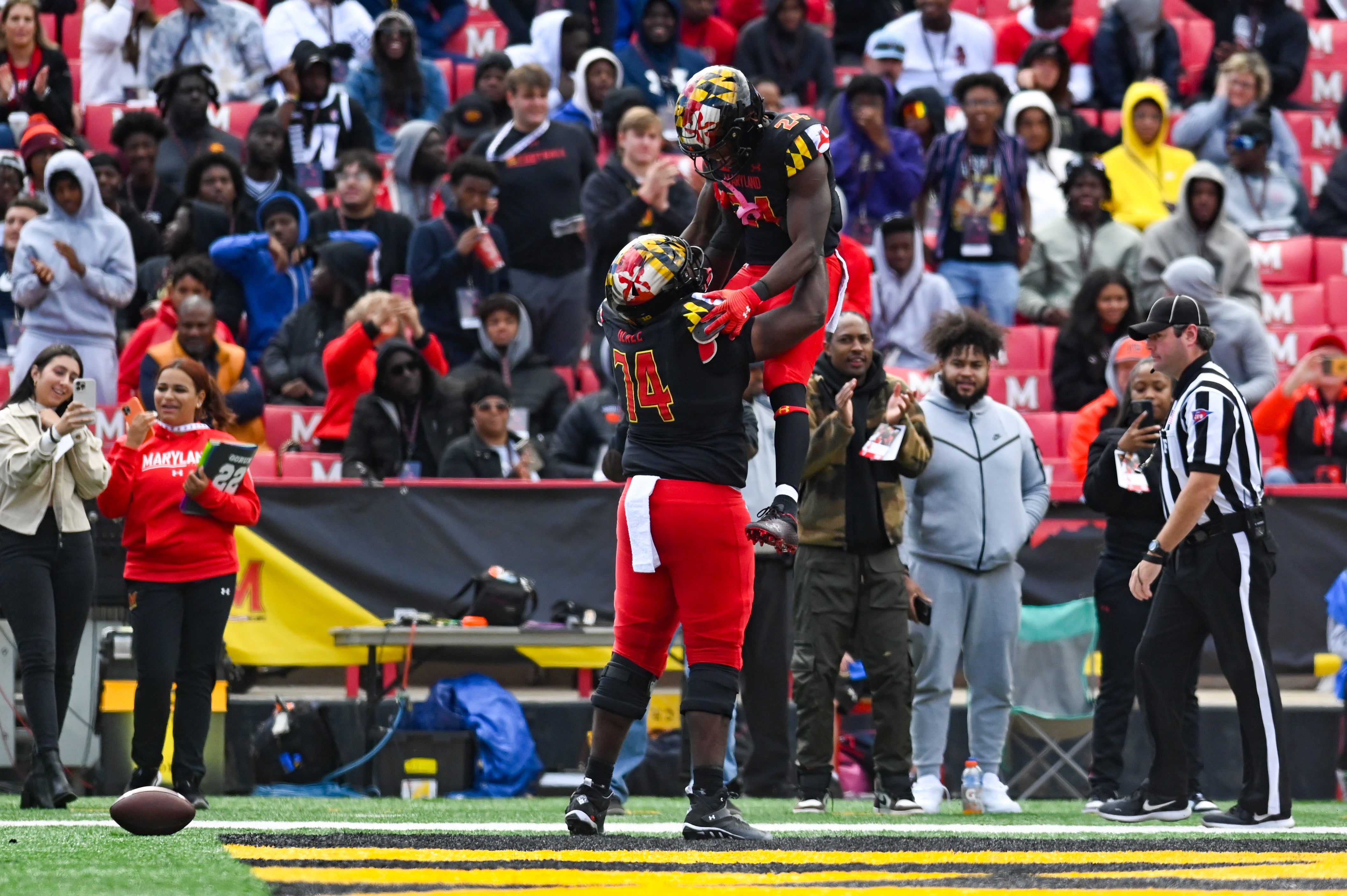 Las Vegas Raiders Maryland OT Delmar Glaze