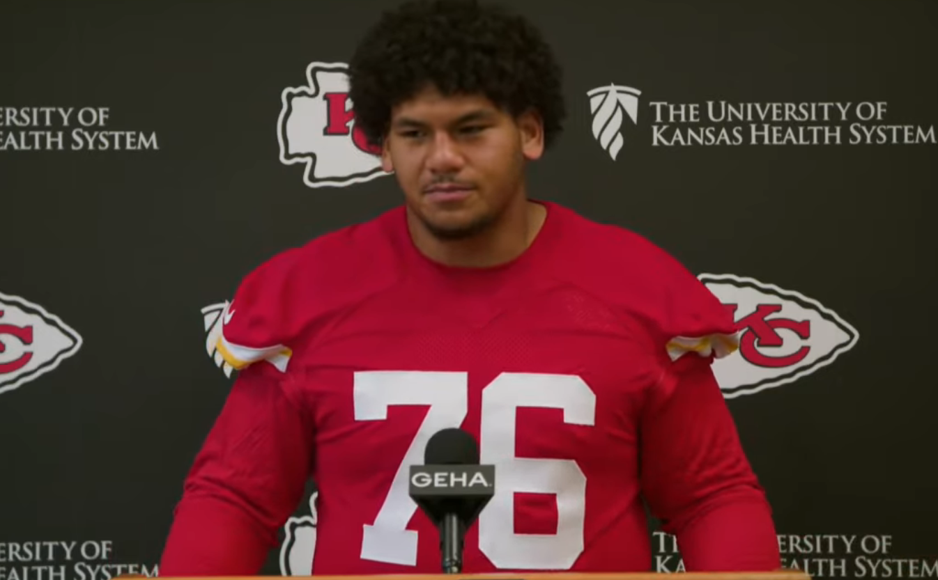Chiefs rookie OT Kingsley Suamataia speaks to the media.