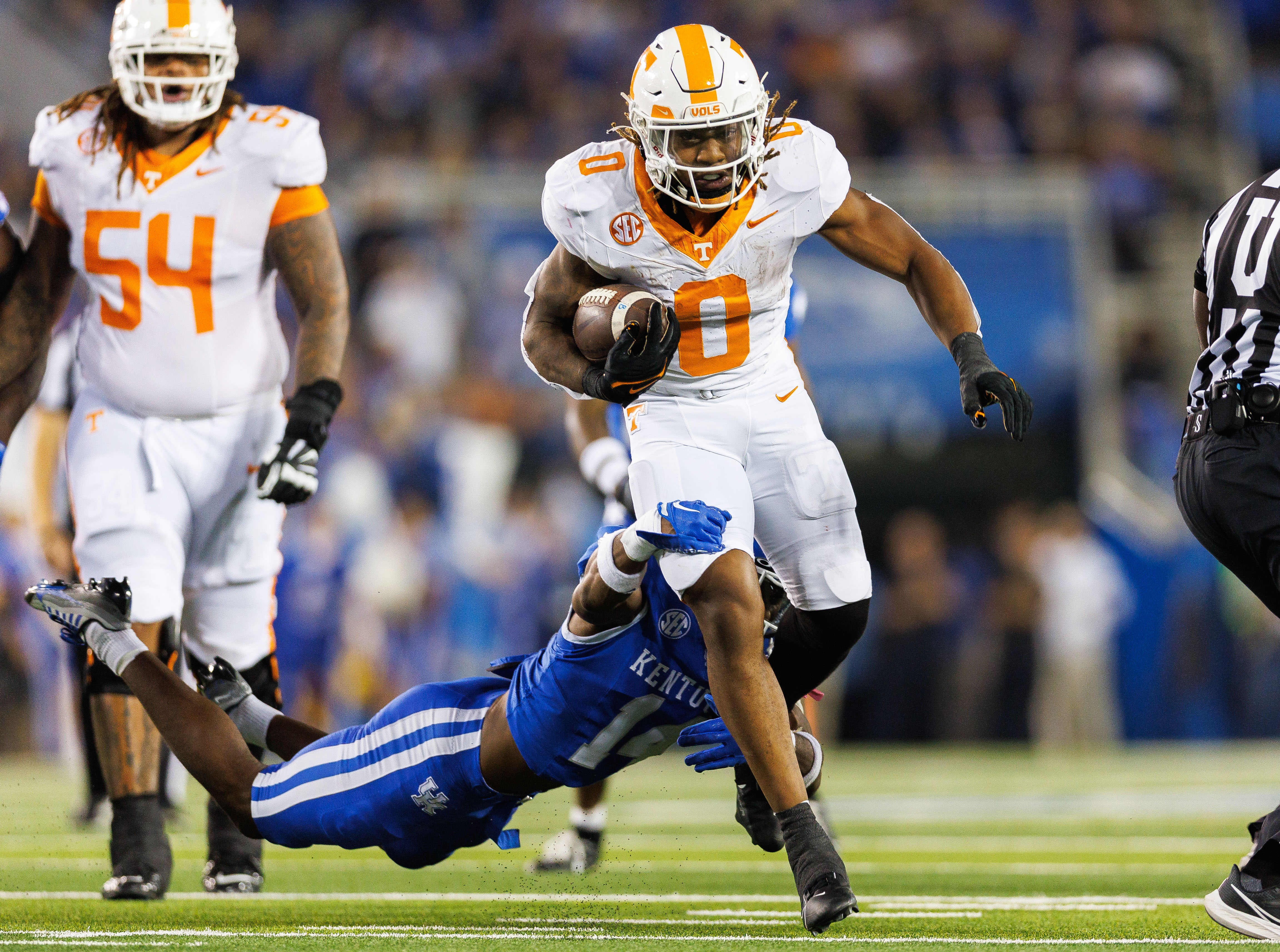Oct 28, 2023; Lexington, Kentucky, USA; Tennessee Volunteers running back Jaylen Wright (0) runs the ball during the third quarter against the Kentucky Wildcats at Kroger Field.