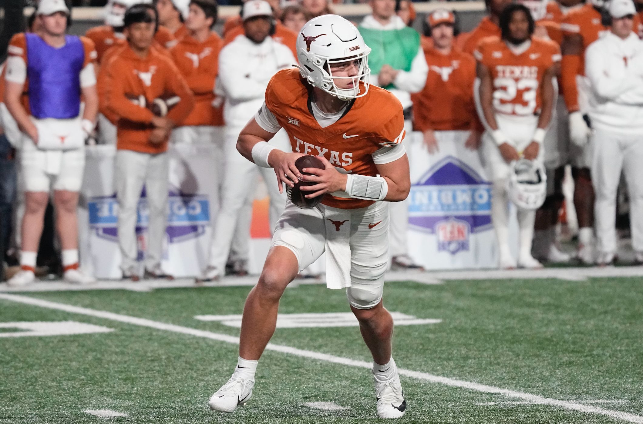 Arch Manning football news