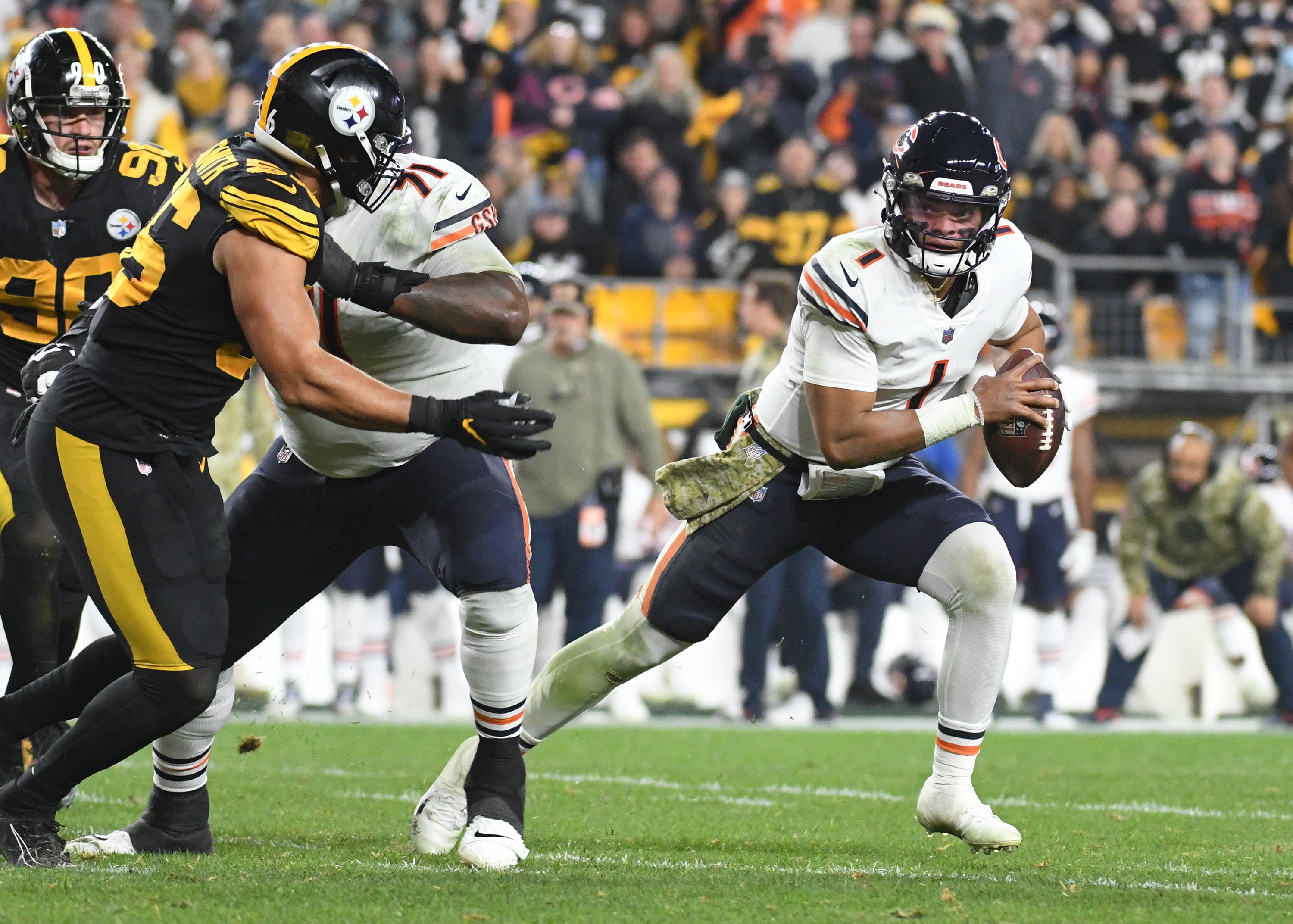 Nov 8, 2021; Pittsburgh, Pennsylvania, USA; Chicago Bears quarterback Justin Fields (1) in the second quarter against the Pittsburgh Steelers at Heinz Field. Mandatory Credit: Philip G. Pavely-USA TODAY Sports