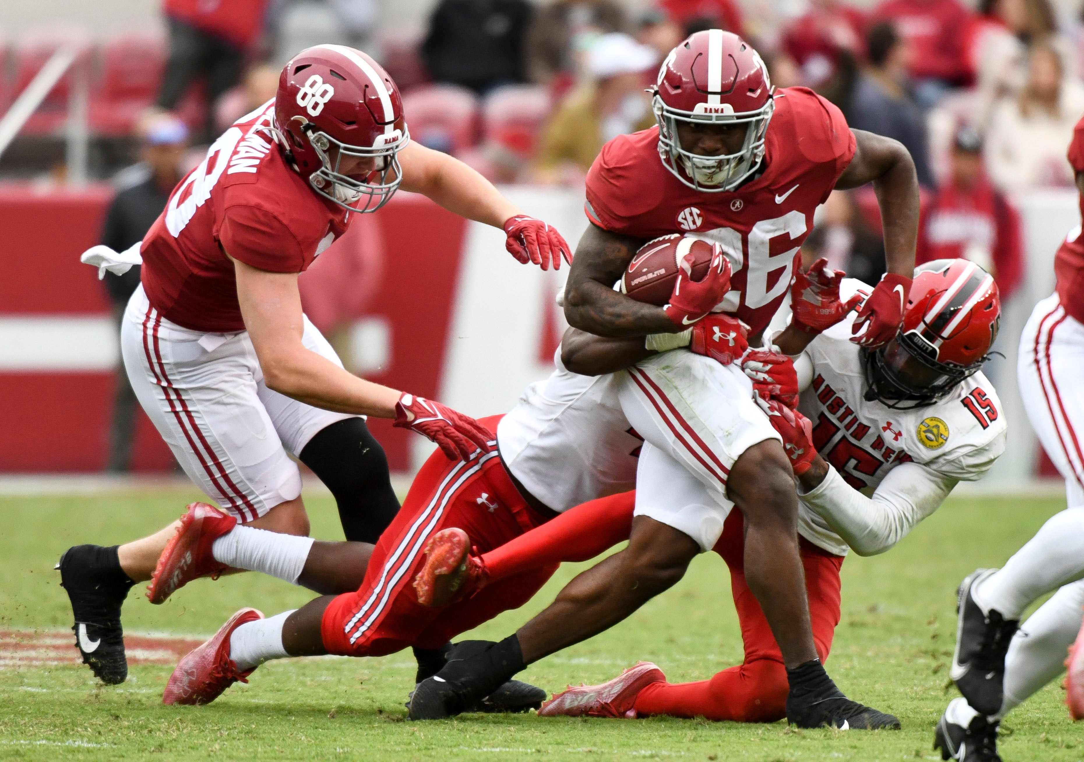 Nov 19, 2022; Tuscaloosa, Alabama, USA; Alabama running back Jamarion Miller (26) runs the ball against Austin Peay at Bryant-Denny Stadium.