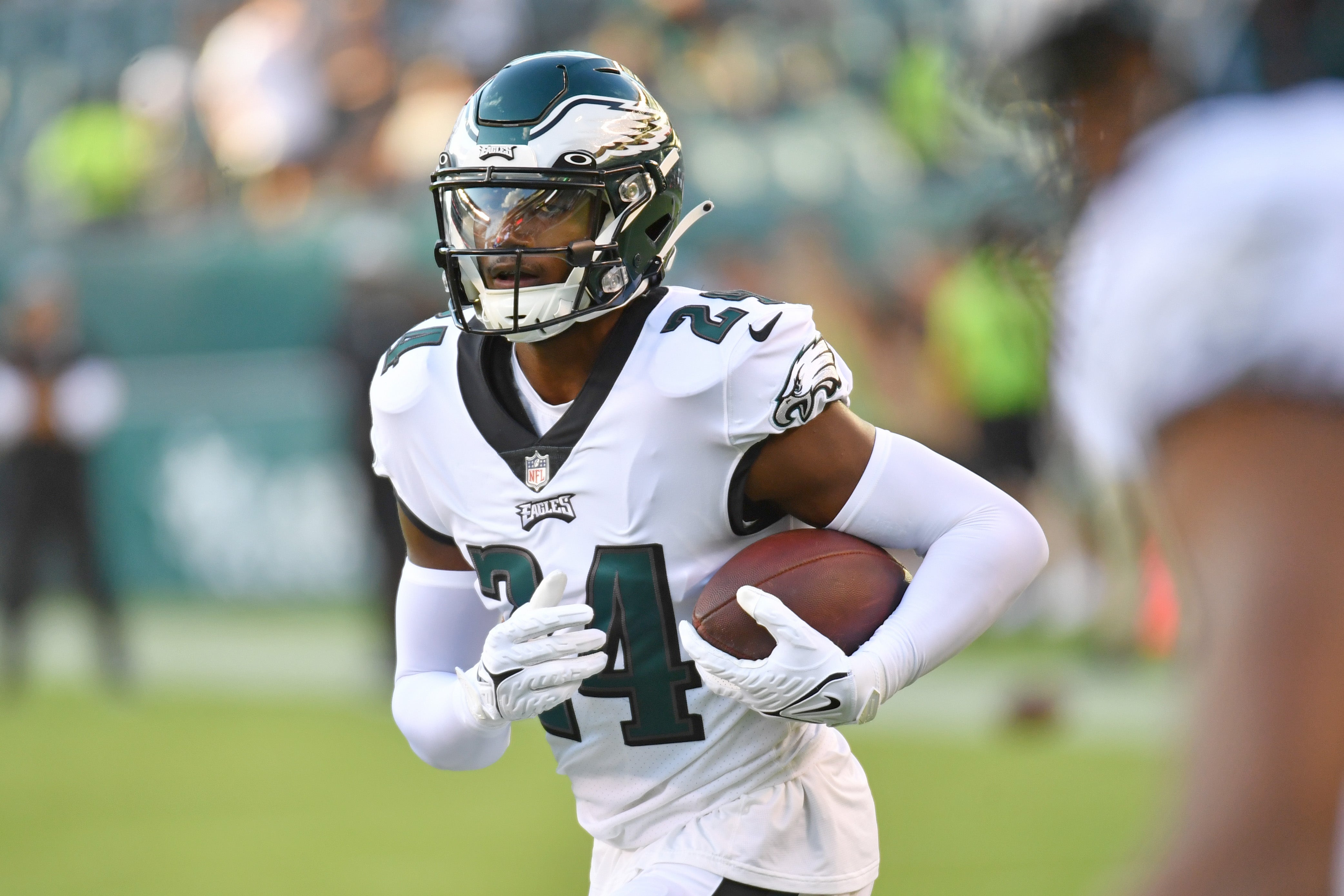 Philadelphia Eagles cornerback James Bradberry (24) during warmups against the New York Jets at Lincoln Financial Field.