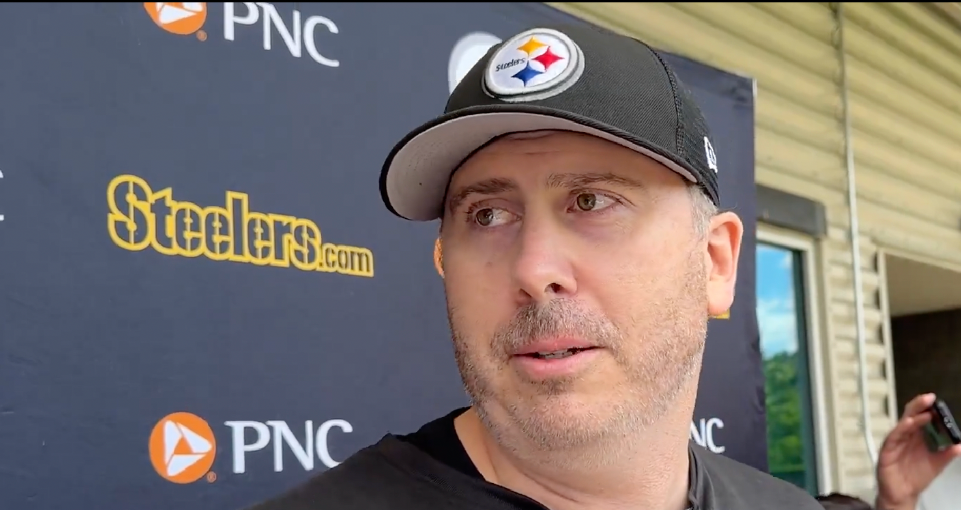 Pittsburgh Steelers OC Arthur Smith addresses the media at day one of mandatory minicamp, 6/11/24