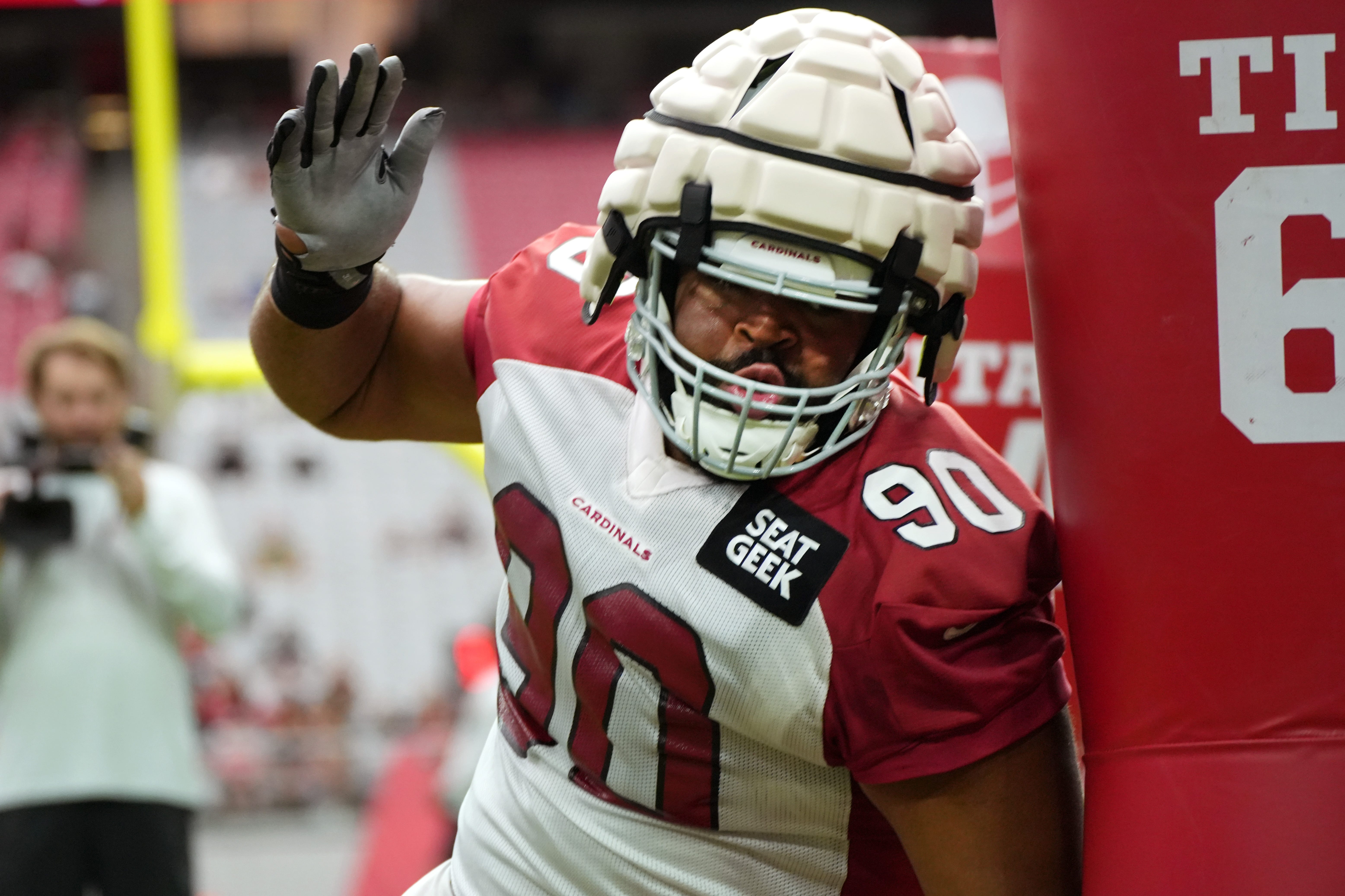 Defensive lineman Rashard Lawrence practices during the Arizona Cardinals Back Together Saturday Practice at State Farm Stadium in Glendale, Ariz. on Saturday, July 30, 2022. Cardinals Fan 16  