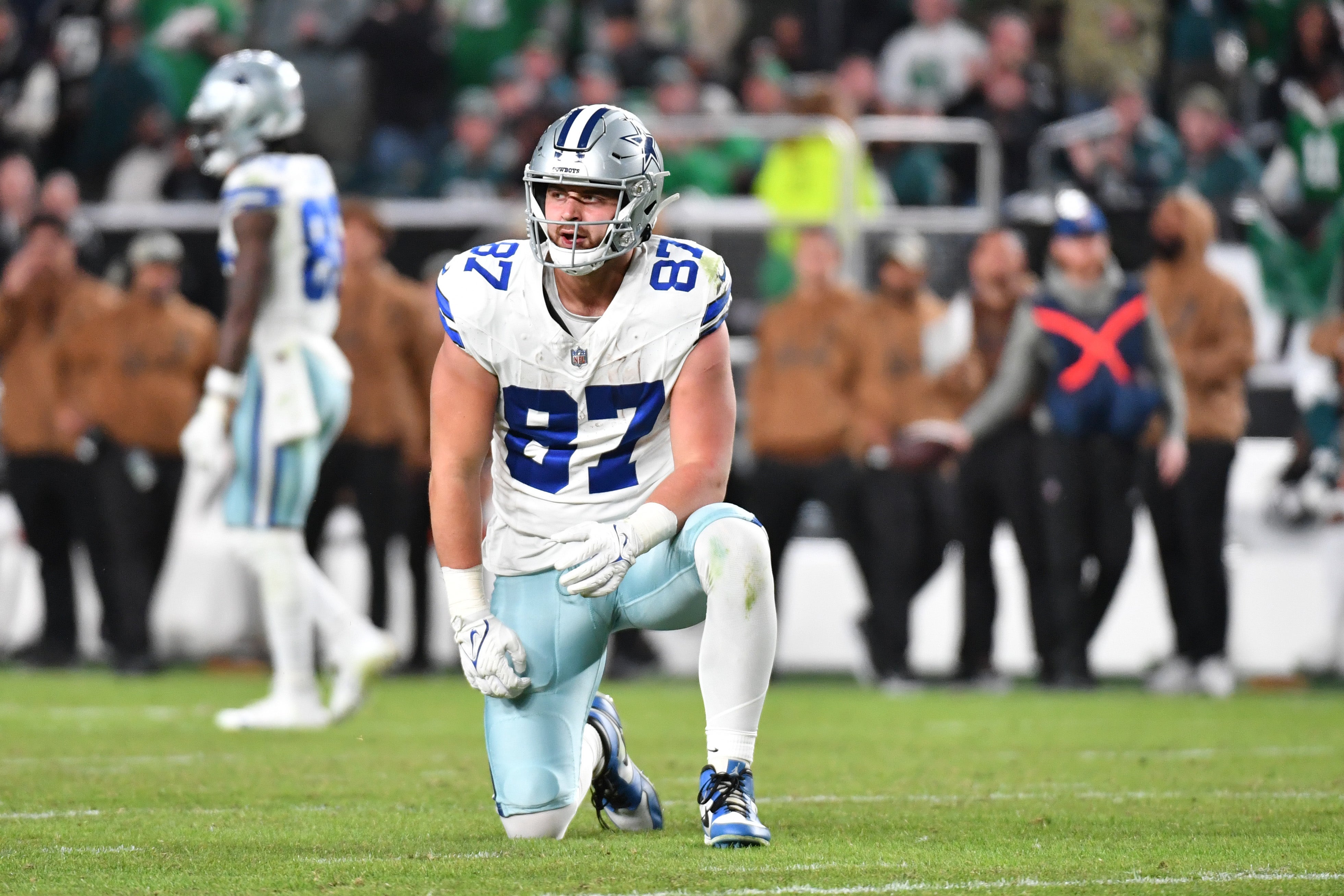 Dallas Cowboys tight end Jake Ferguson (87) against the Philadelphia Eagles at Lincoln Financial Field.