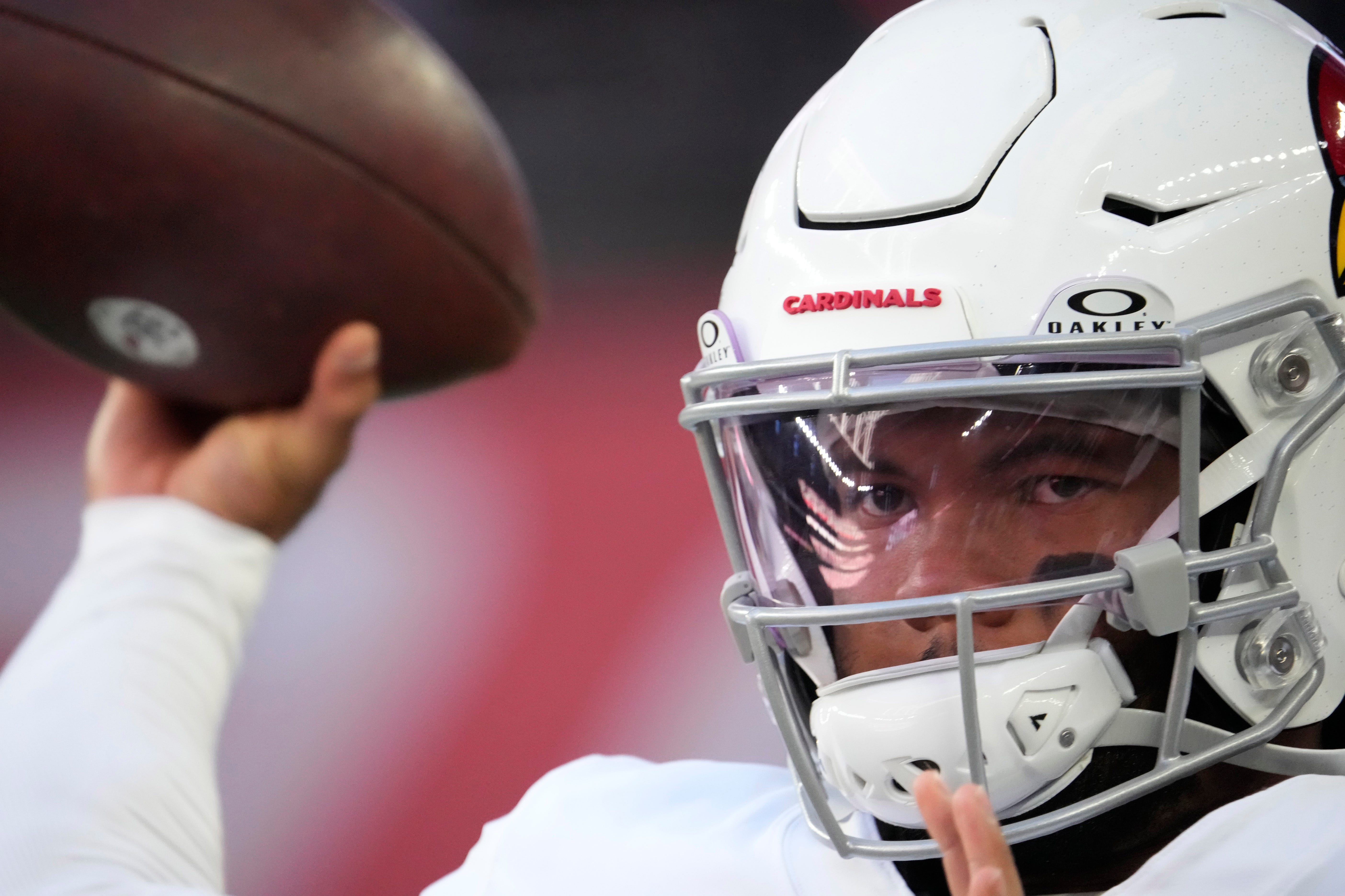 Dec 17, 2023; Glendale, Ariz, United States; Arizona Cardinals quarterback Kyler Murray (1) warms up before playing against the San Francisco 49ers at State Farm Stadium. Mandatory Credit: Michael Chow-Arizona Republic