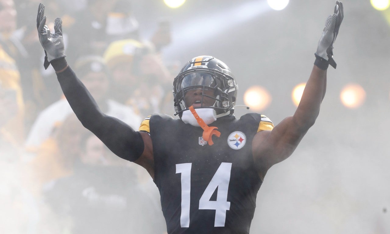 Dec 3, 2023; Pittsburgh, Pennsylvania, USA; Pittsburgh Steelers wide receiver George Pickens (14) reacts as he takes the field against the Arizona Cardinals at Acrisure Stadium. Mandatory Credit: Charles LeClaire-USA TODAY Sports