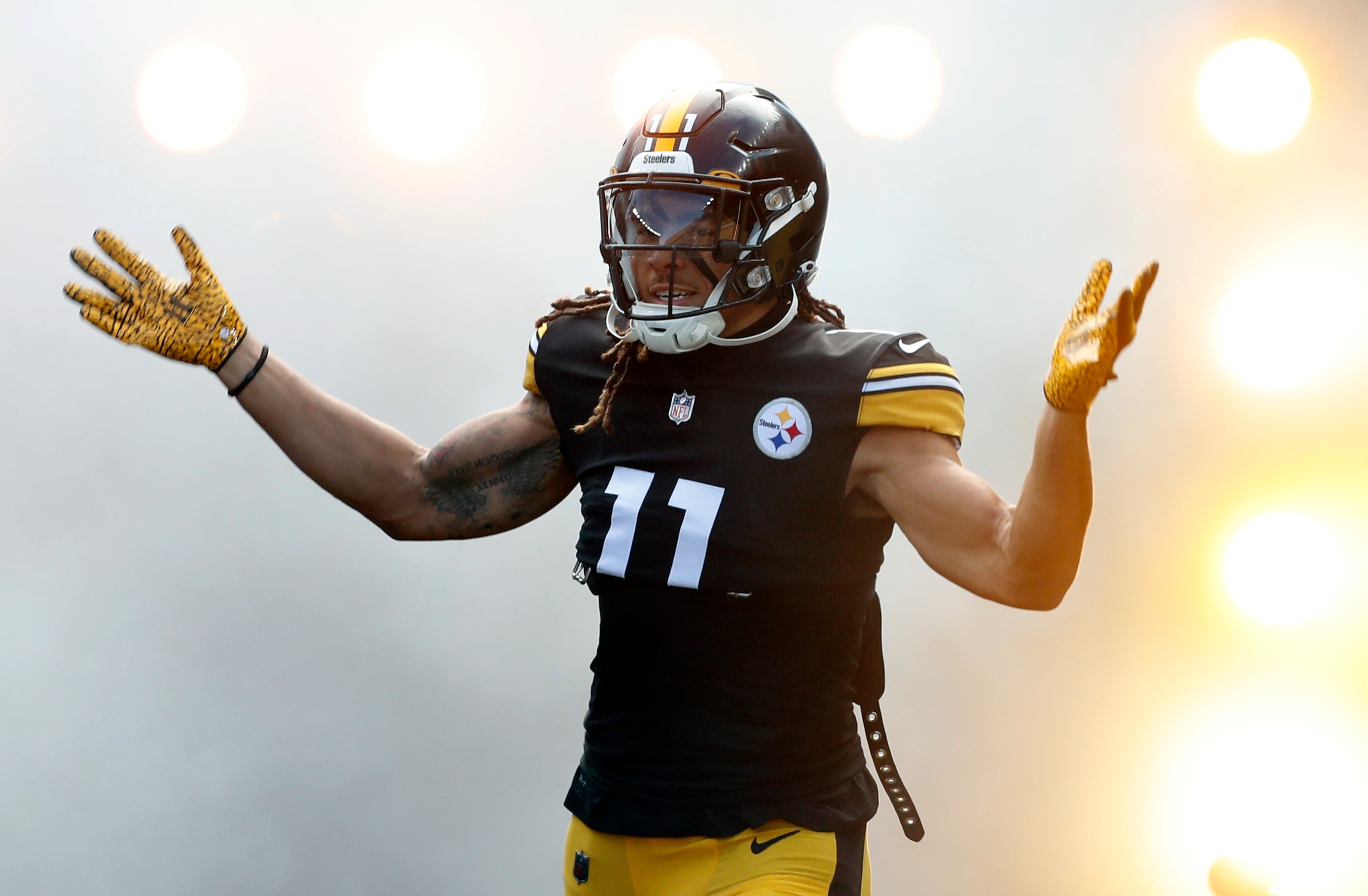 Oct 16, 2022; Pittsburgh, Pennsylvania, USA; Pittsburgh Steelers wide receiver wide receiver Chase Claypool (11) reacts as he takes the field to play the Tampa Bay Buccaneers at Acrisure Stadium. Pittsburgh won 20-18. Mandatory Credit: Charles LeClaire-USA TODAY Sports