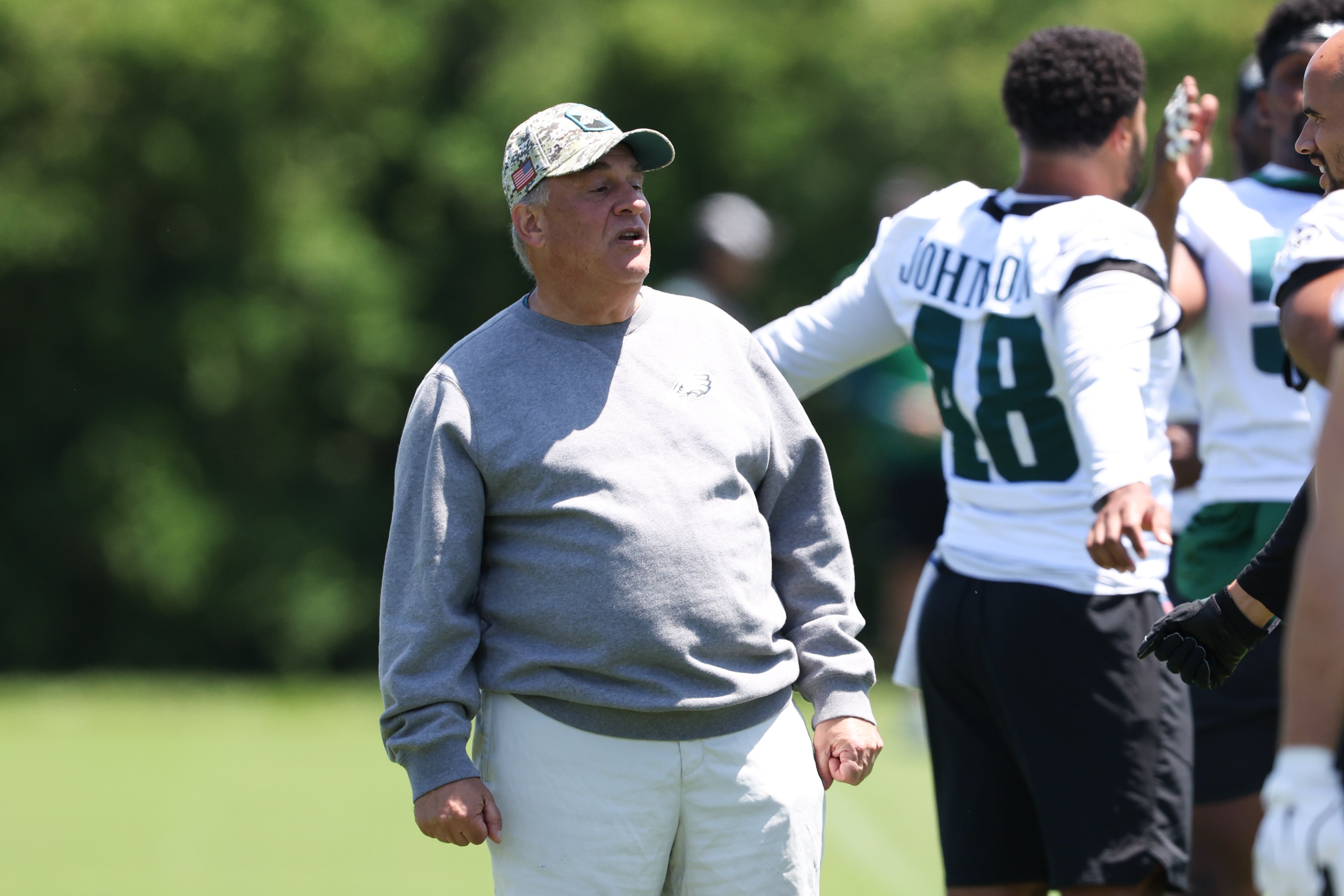 Philadelphia Eagles defensive coordinator Vic Fangio during practice at NovaCare Complex.