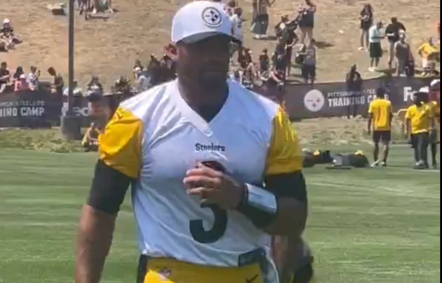 Pittsburgh Steelers QB Russell Wilson stretches ahead of day three of 2024 training camp at Saint Vincent College in Latrobe, Pennsylvania, 7/27/24