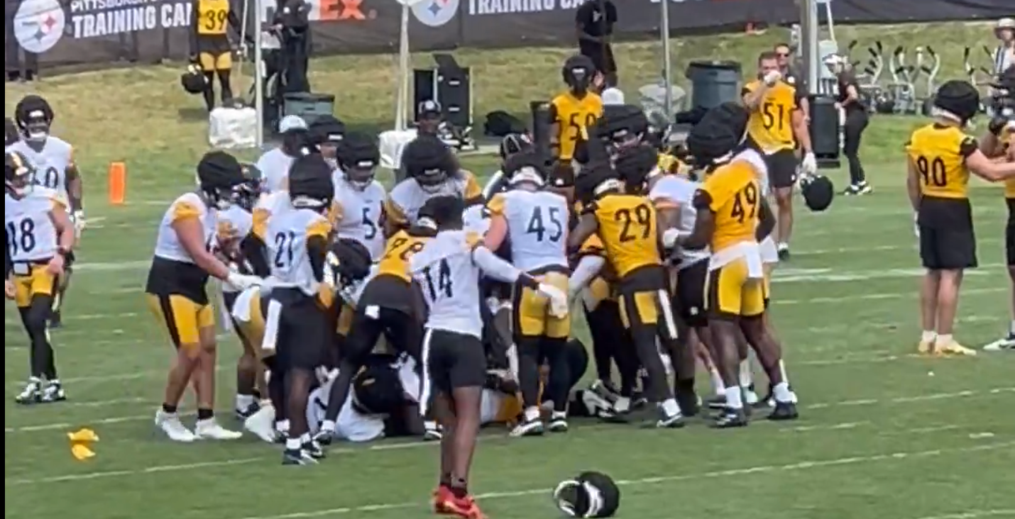 Pittsburgh Steelers get into second fight in as many days during practice on Thursday, August 1st.