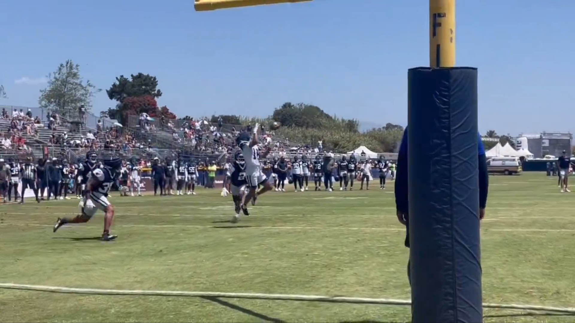 Dallas Cowboys WR Jalen Cropper makes a TD grab on Tuesday's practice.