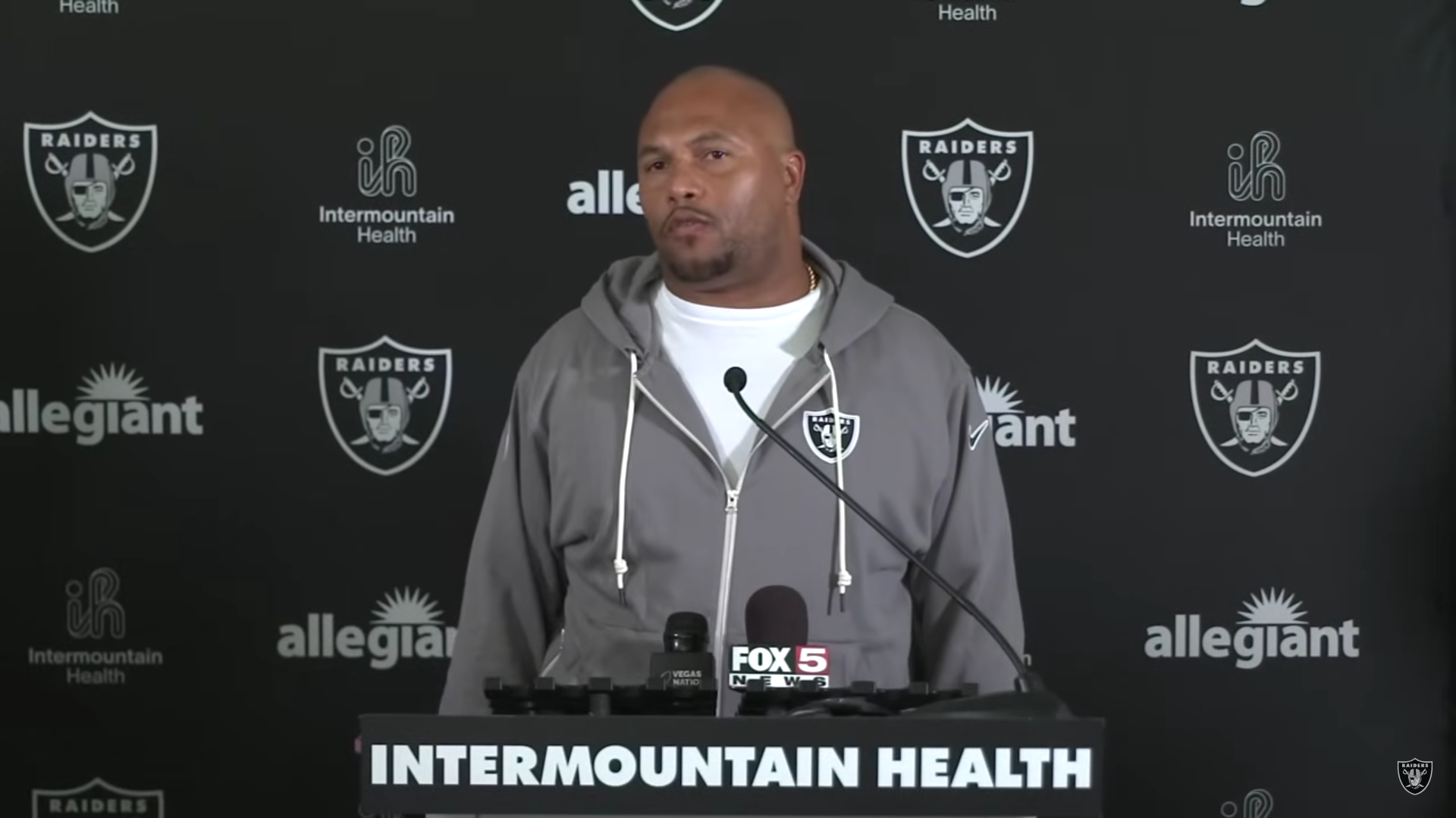 Antonio Pierce Las vegas Raiders