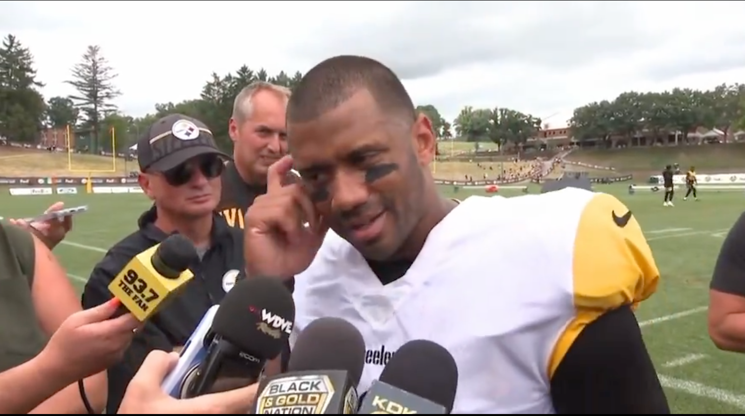 Pittsburgh Steelers QB Russell Wilson addresses the media following practice.