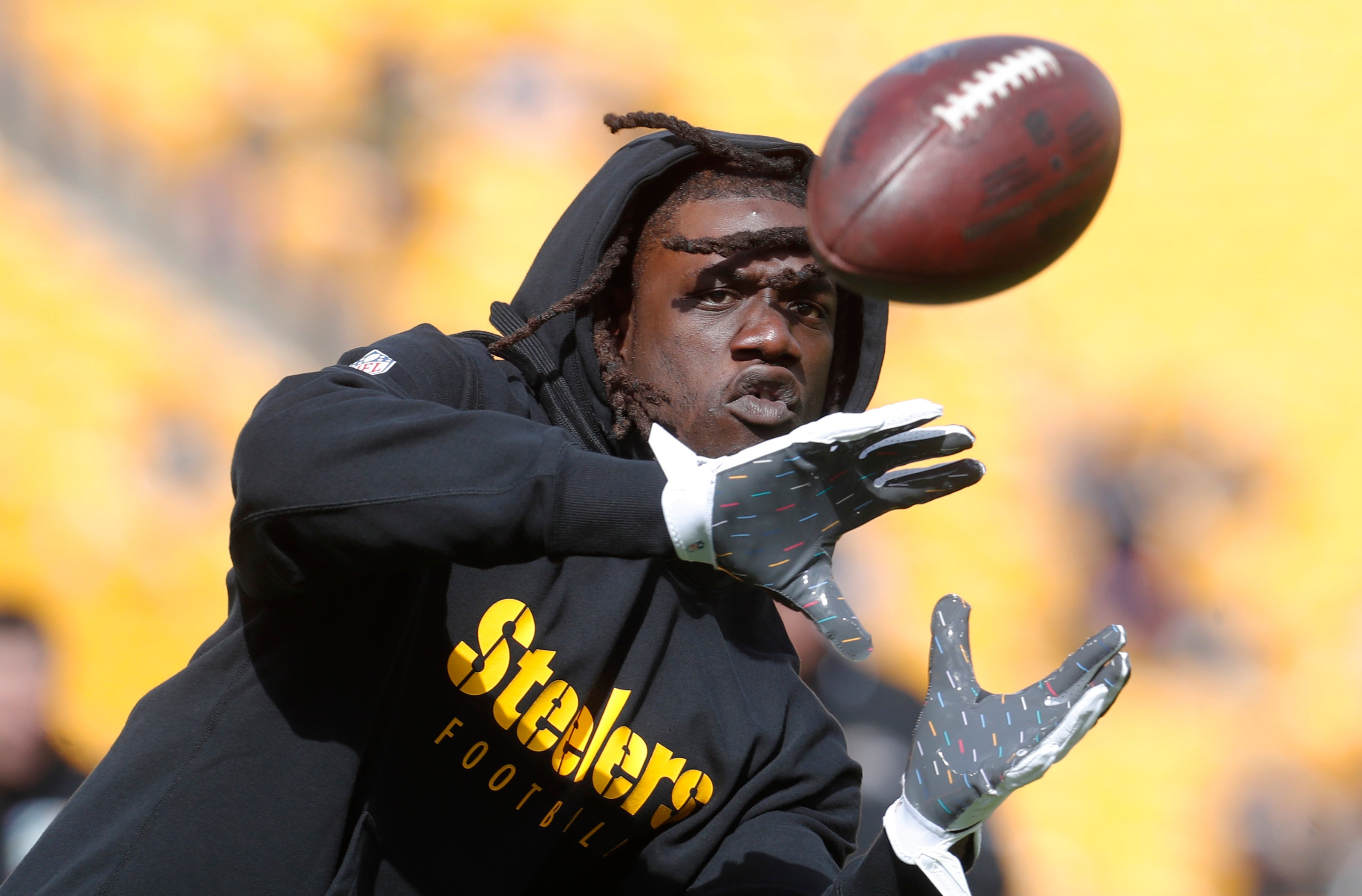 Oct 8, 2023; Pittsburgh, Pennsylvania, USA; Pittsburgh Steelers linebacker Markus Golden (44) warms up before the game against the Baltimore Ravens at Acrisure Stadium. Mandatory Credit: Charles LeClaire-USA TODAY Sports