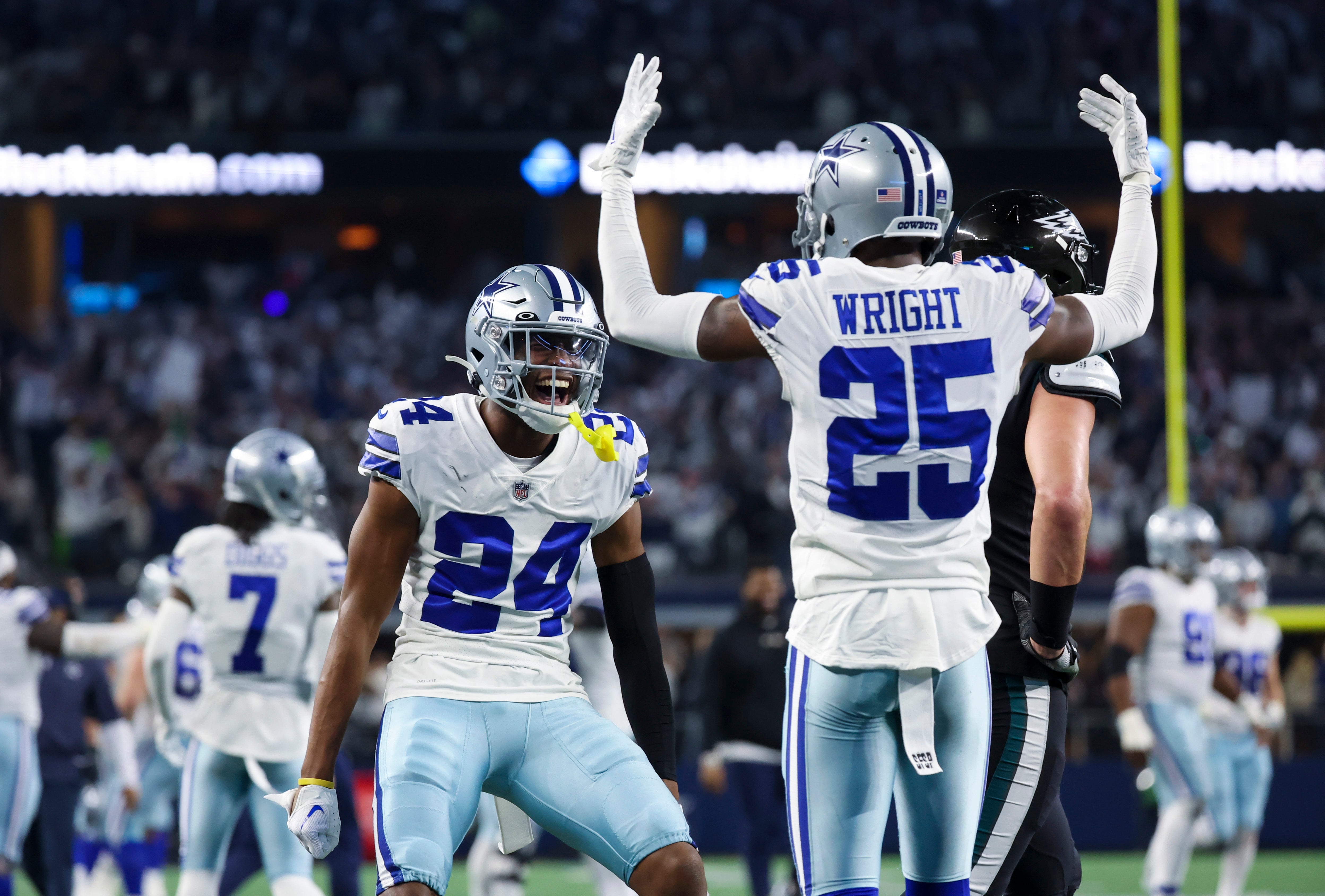 Nahshon Wright Cowboys