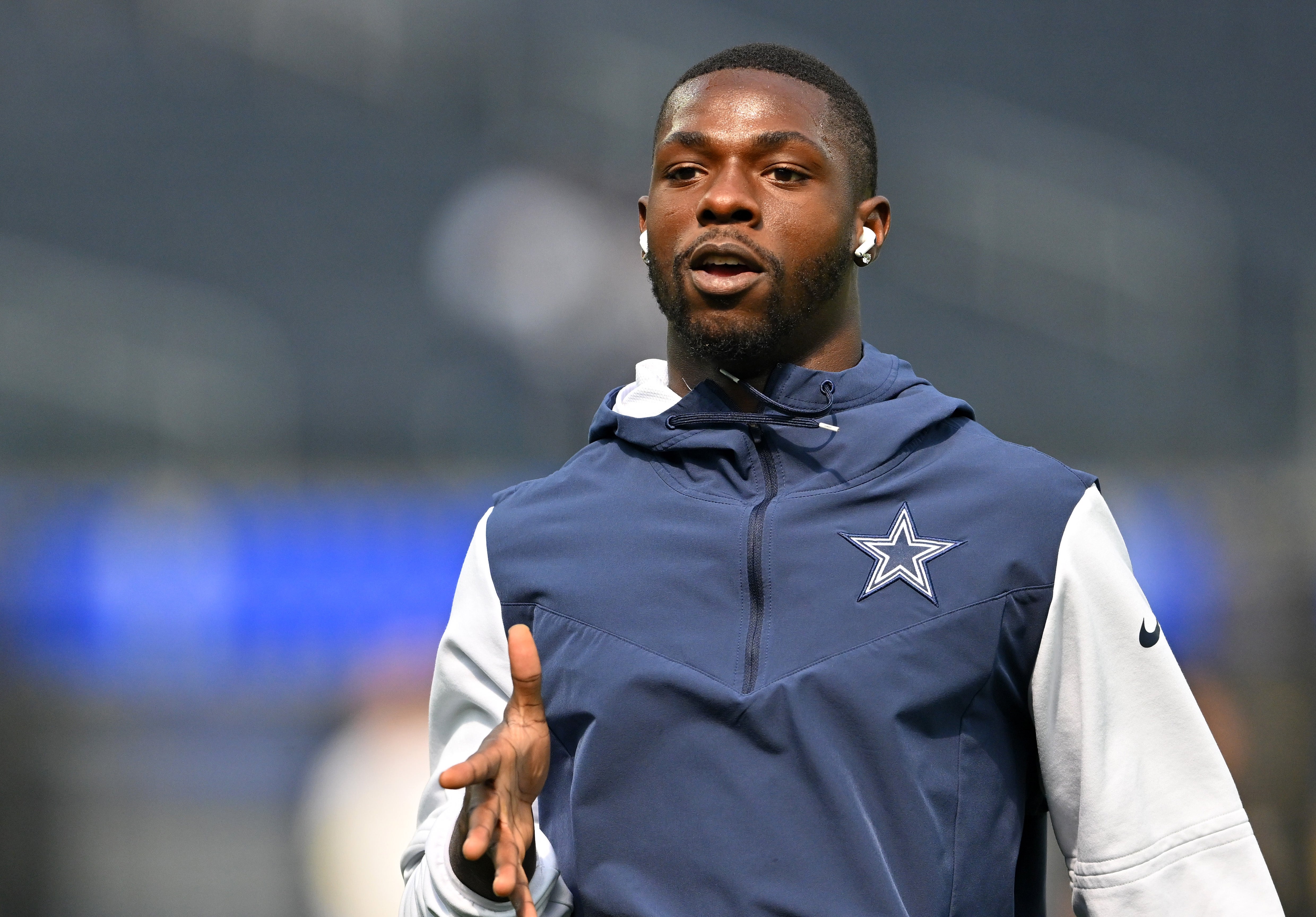 Dallas Cowboys safety Markquese Bell (41) warms up prior the the game against the Los Angeles Rams at SoFi Stadium.
