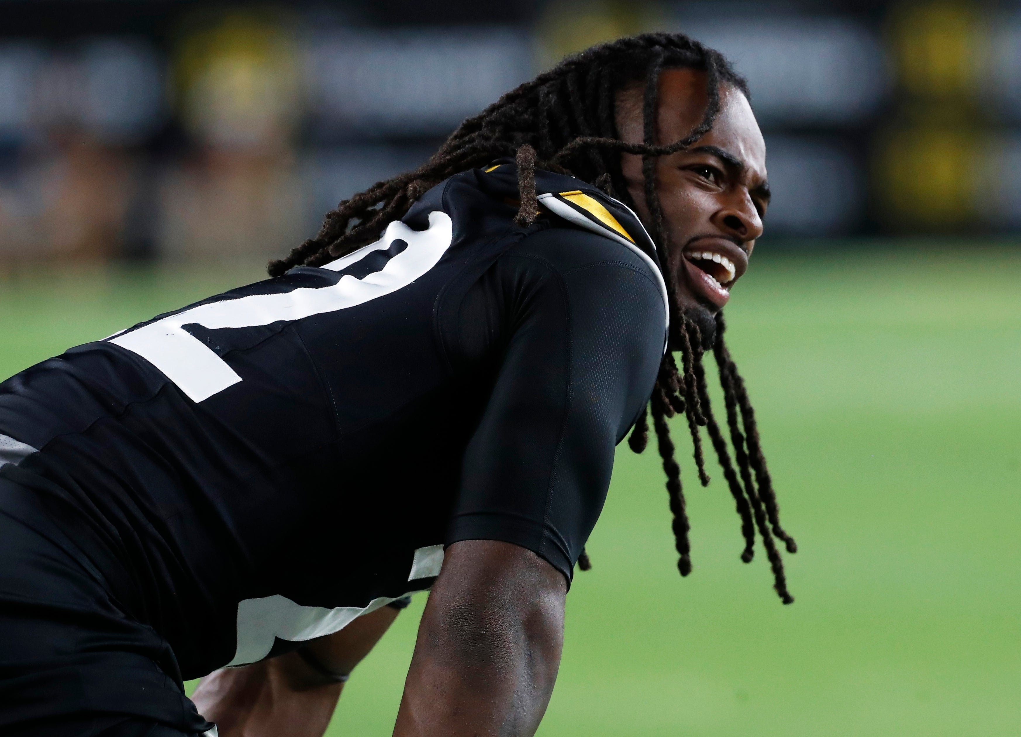 Aug 9, 2024; Pittsburgh, Pennsylvania, USA; Houston Texans defensive end Danielle Hunter (55) pressures Pittsburgh Steelers quarterback Justin Fields (2) during the first quarter at Acrisure Stadium. Mandatory Credit: Barry Reeger-USA TODAY Sports