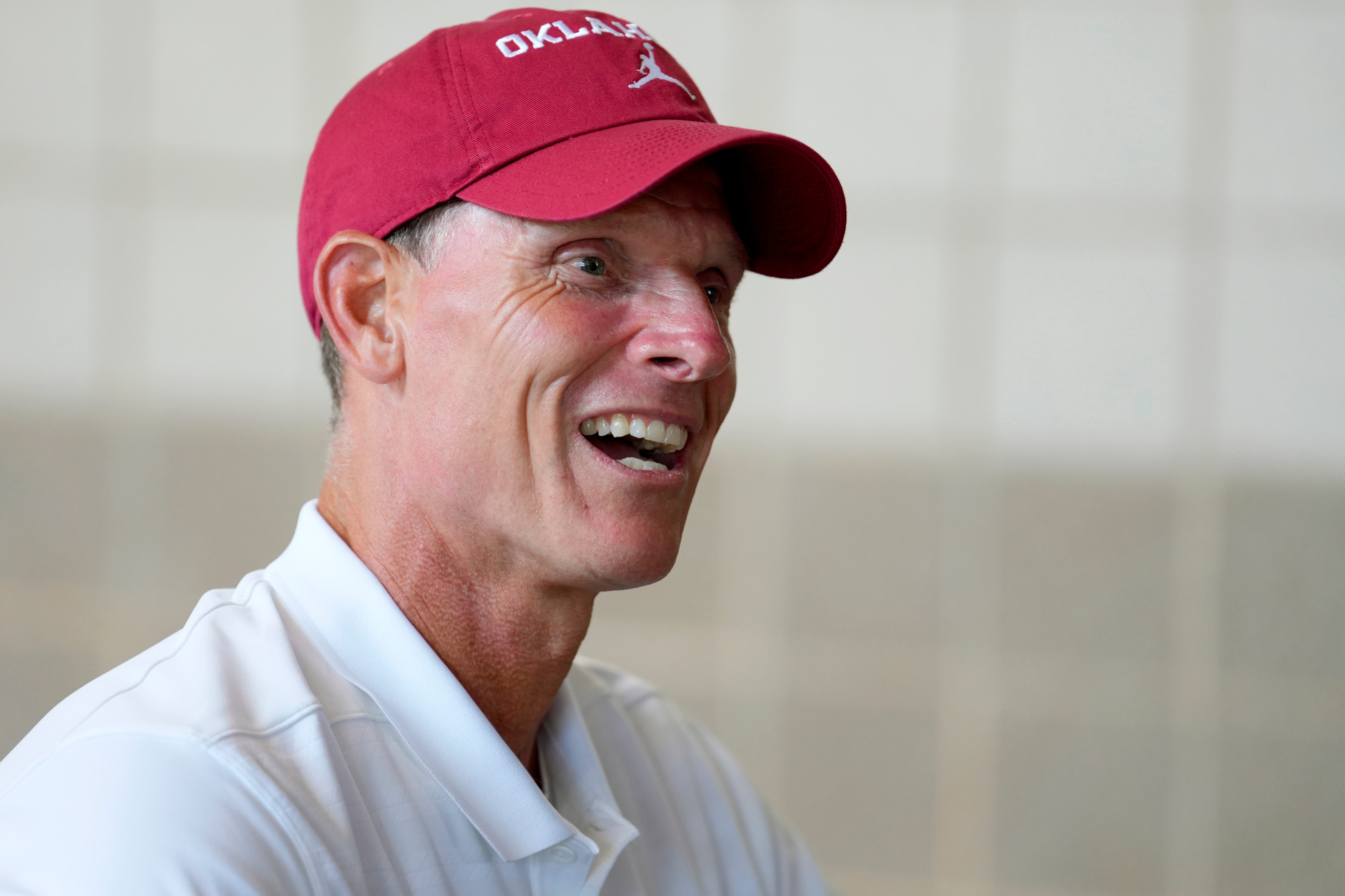 Oklahoma Sooners head coach Brent venables