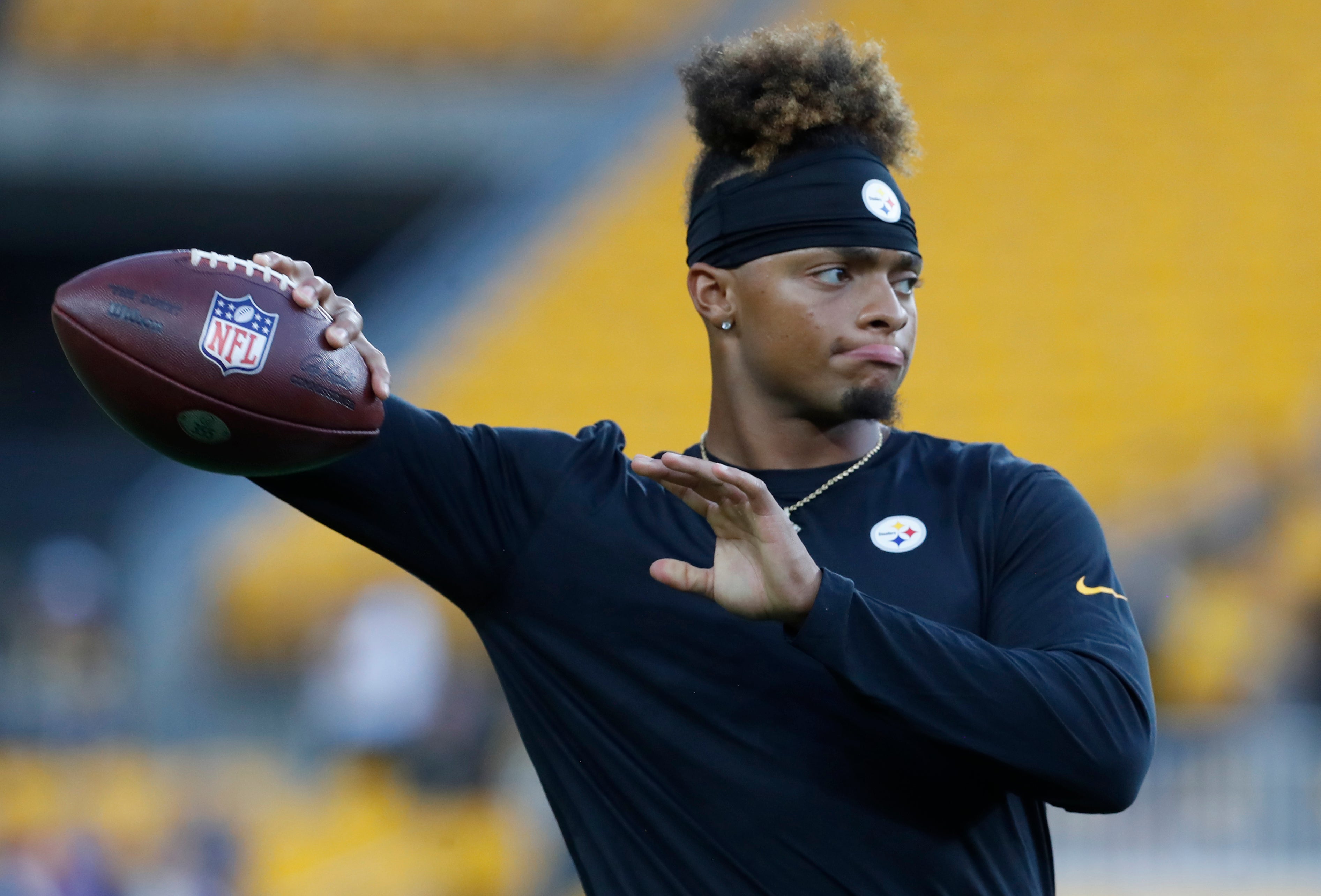 Aug 17, 2024; Pittsburgh, Pennsylvania, USA; Pittsburgh Steelers quarterback Justin Fields (2) warms up before a game against the Buffalo Bills at Acrisure Stadium. Mandatory Credit: Charles LeClaire-USA TODAY Sports