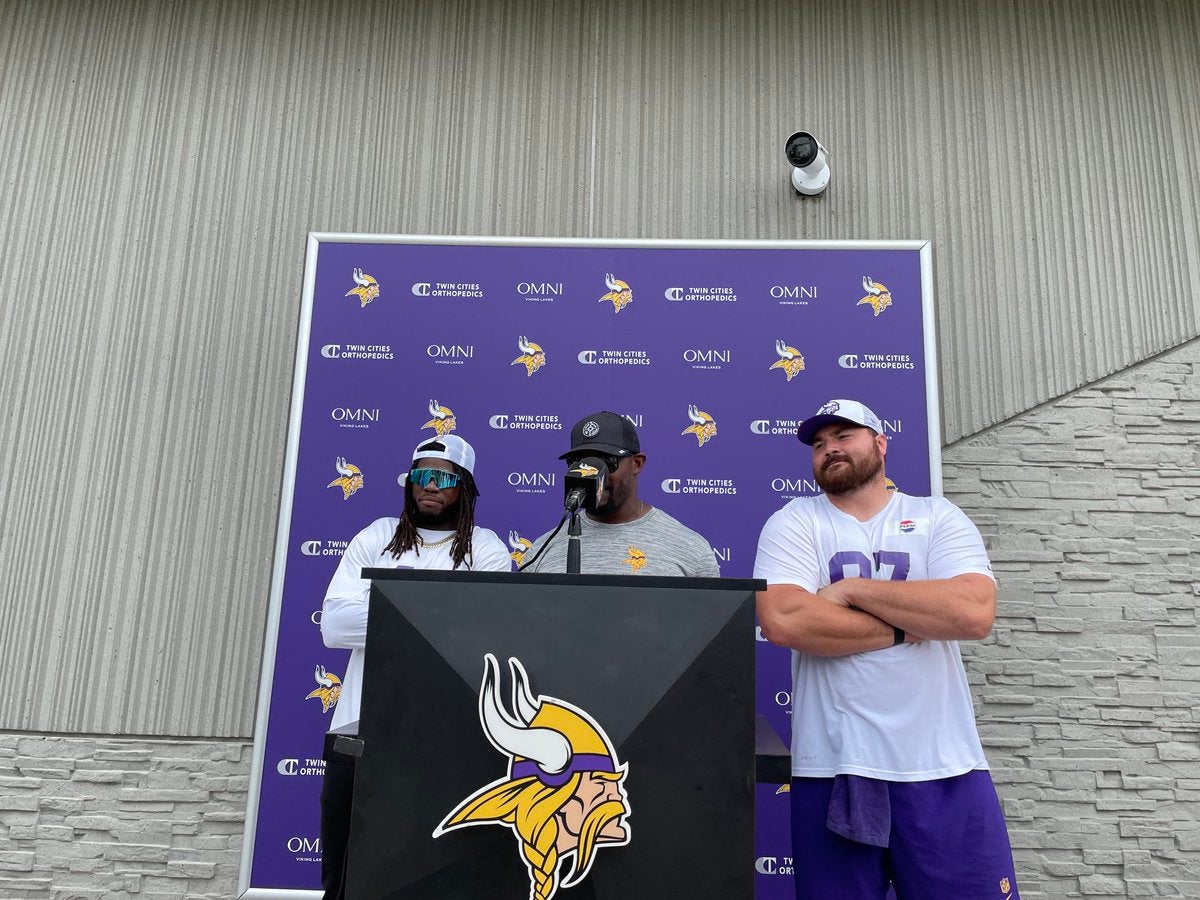 Brian Flores Josh Metellus Harrison Phillips