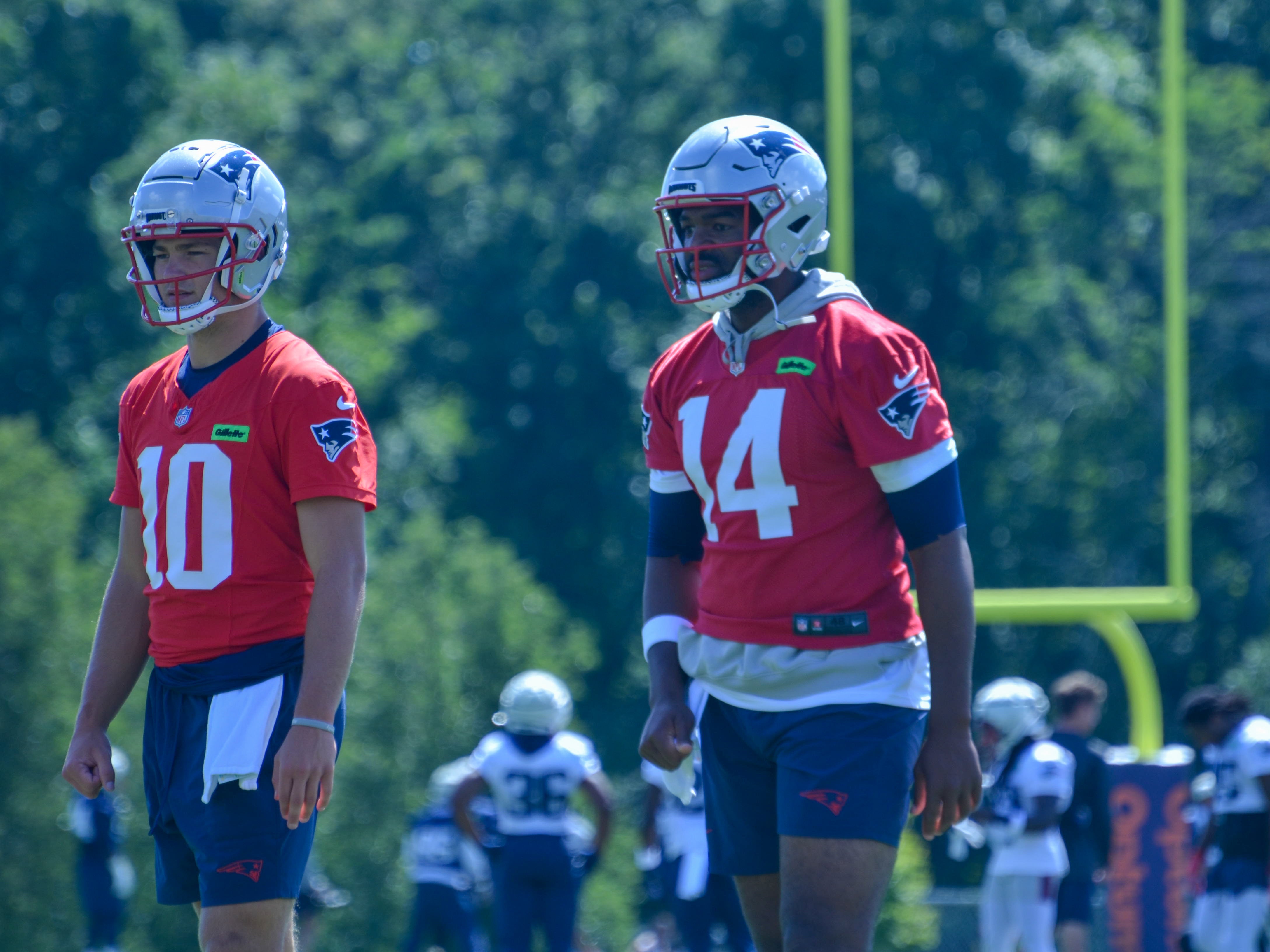 Patriots QBs Jacoby Brissett and Drake Maye