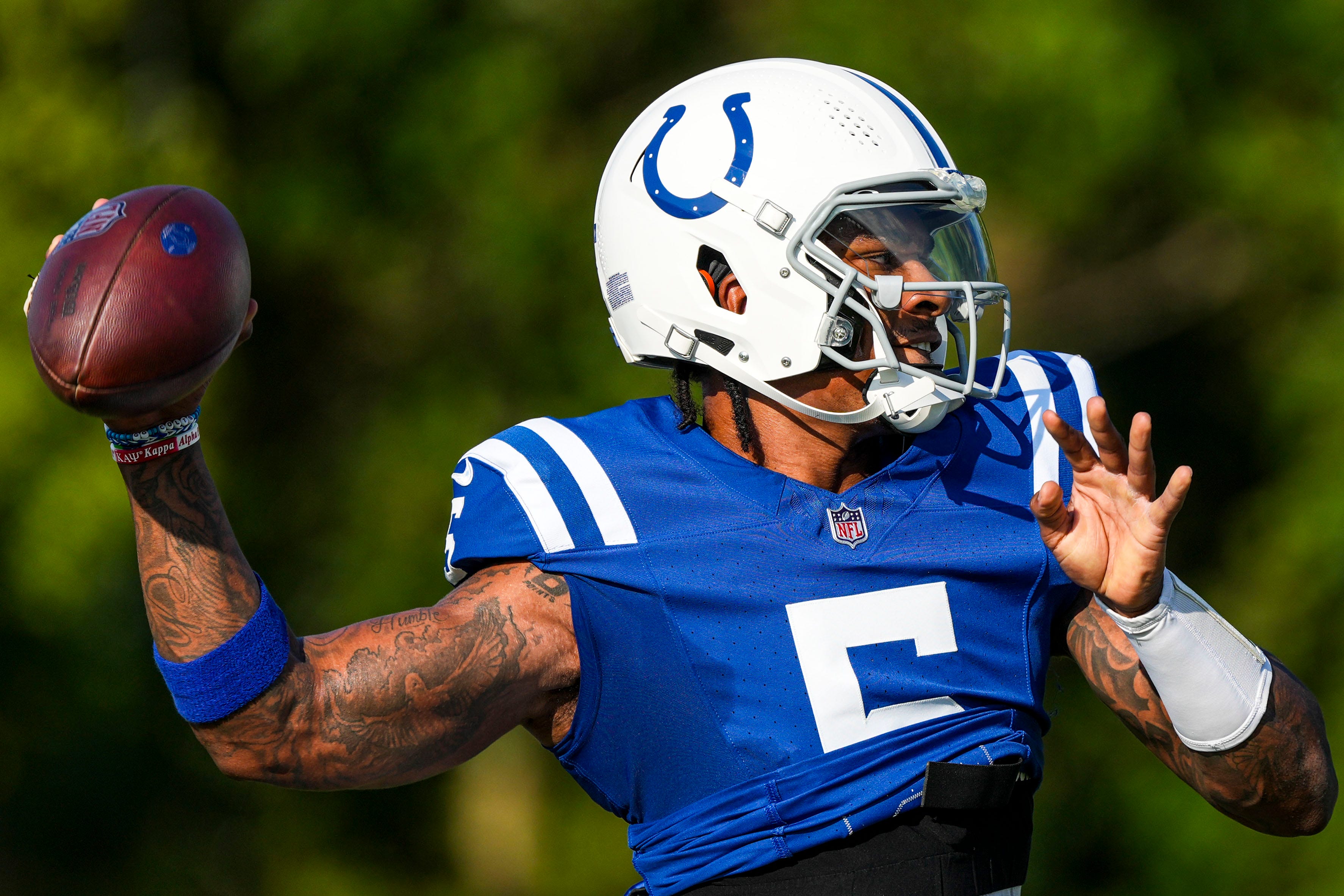 Indianapolis Colts quarterback Anthony Richardson (5) throws a pass Wednesday, Aug. 14, 2024, during a joint practice with the Arizona Cardinals at Grand Park Sports Campus in Westfield, IN.