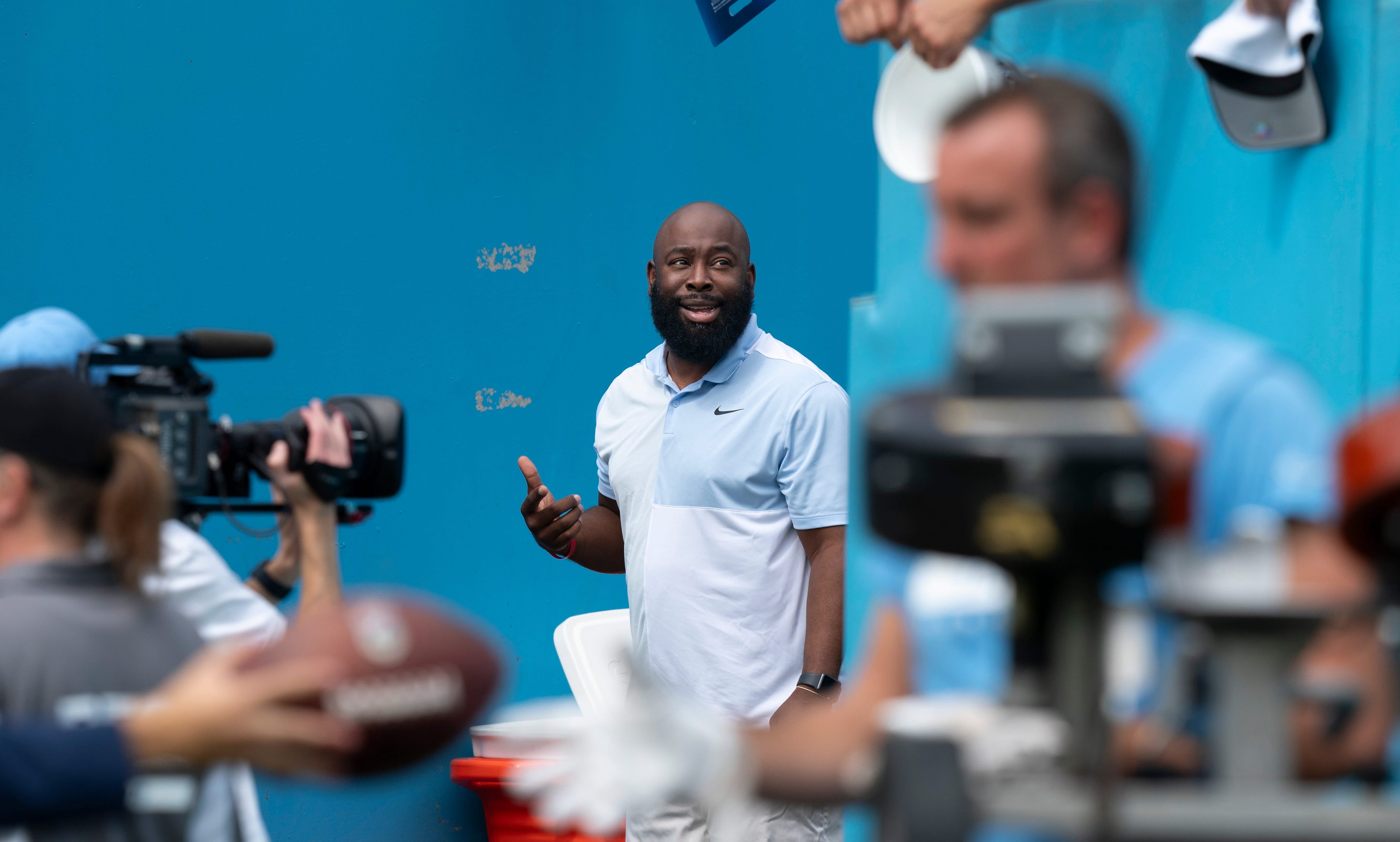 Tennessee Titans General Manager Ran Carthon is inundated with autograph requests at Nissan Stadium in Nashville, Tenn., Saturday, July 27, 2024. The Titans hosted Back Together Weekend to allow fans ... Denny Simmons/The Tennessean-USA TODAY NETWORK 