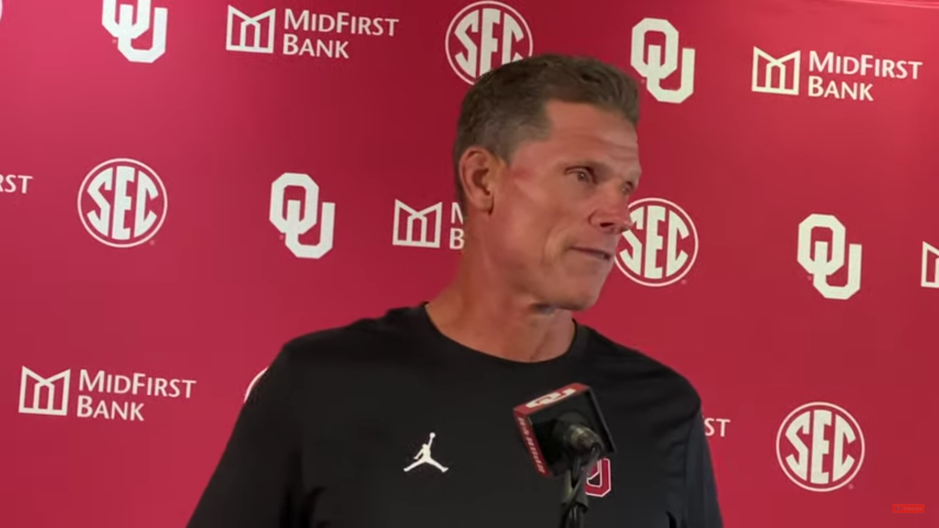 Oklahoma Sooners Brent Venables head coach