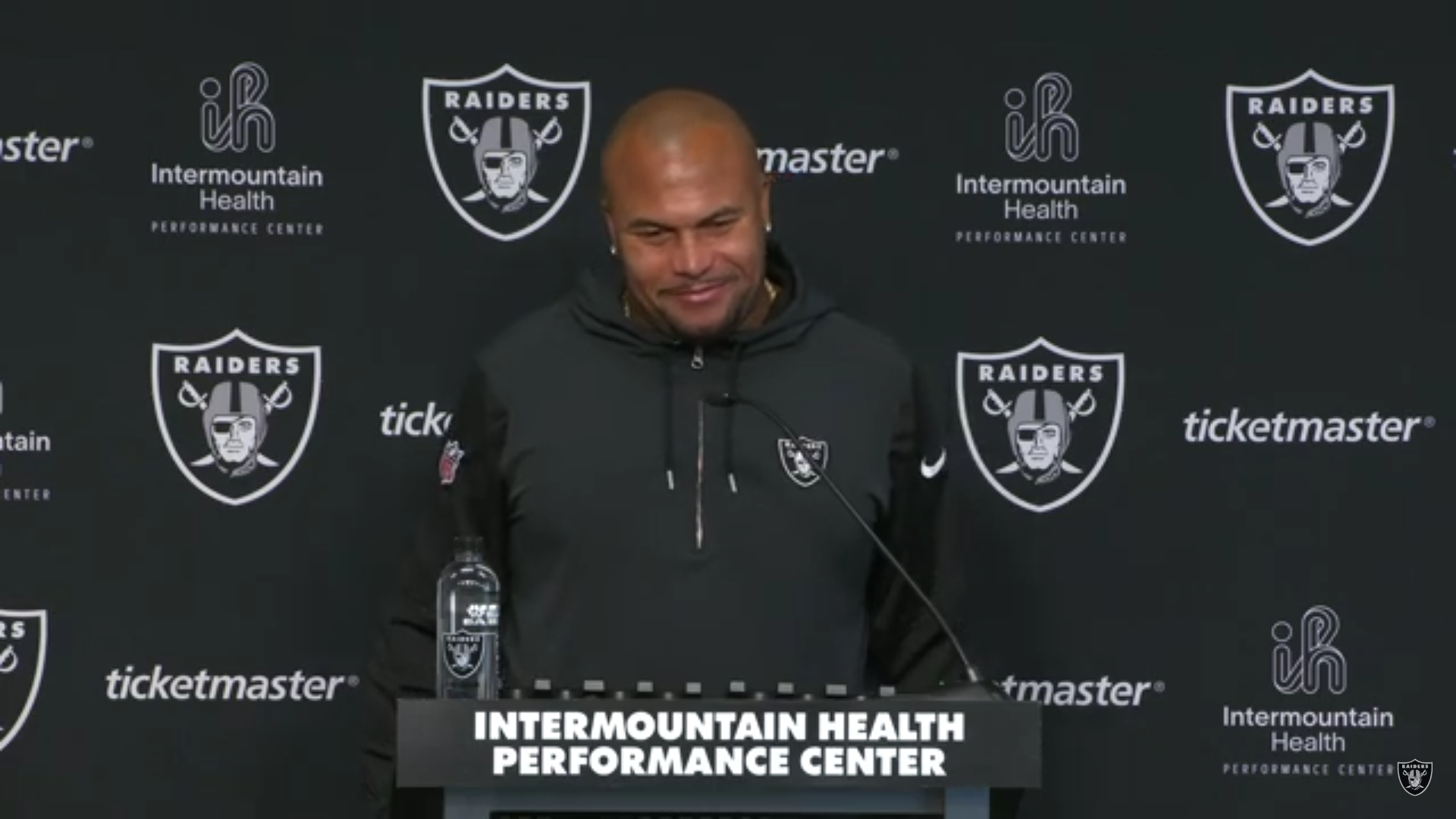 Las Vegas Raiders Antonio Pierce