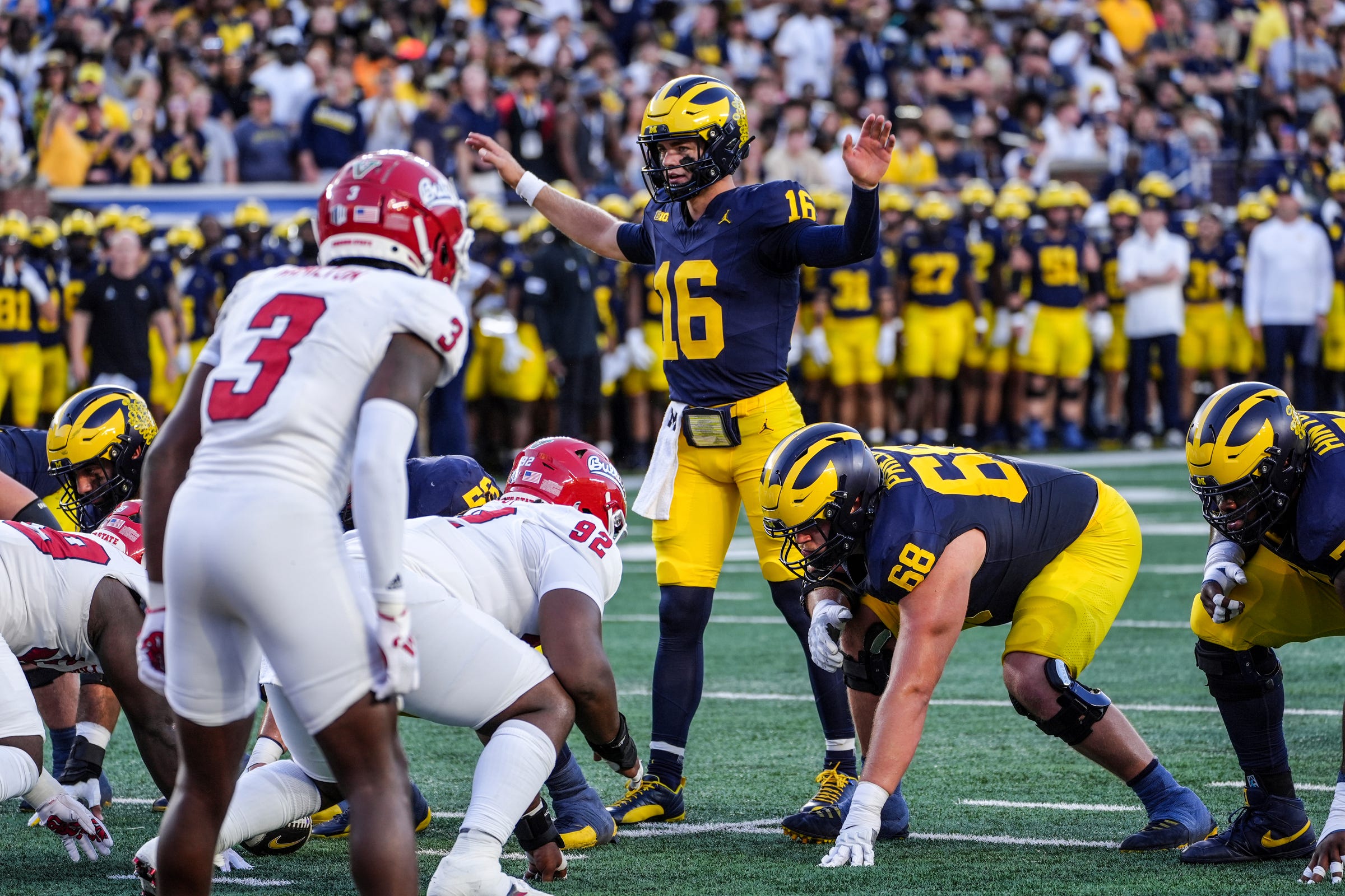 Davis Warren leading the Michigan offense