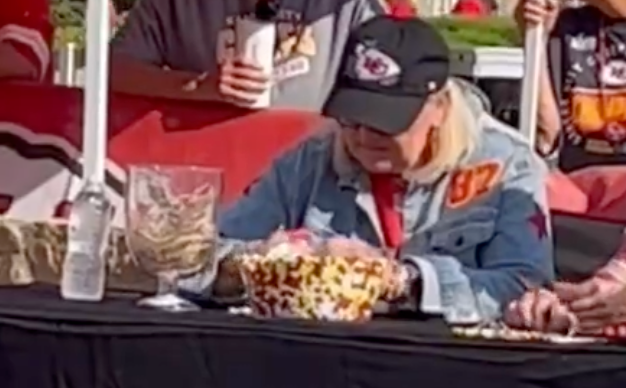 Donna Kelce makes friendship bracelets at the World's Largest Tailgate prior to the Kansas City Chiefs Week 1 matchup against the Baltimore Ravens on Thursday night.