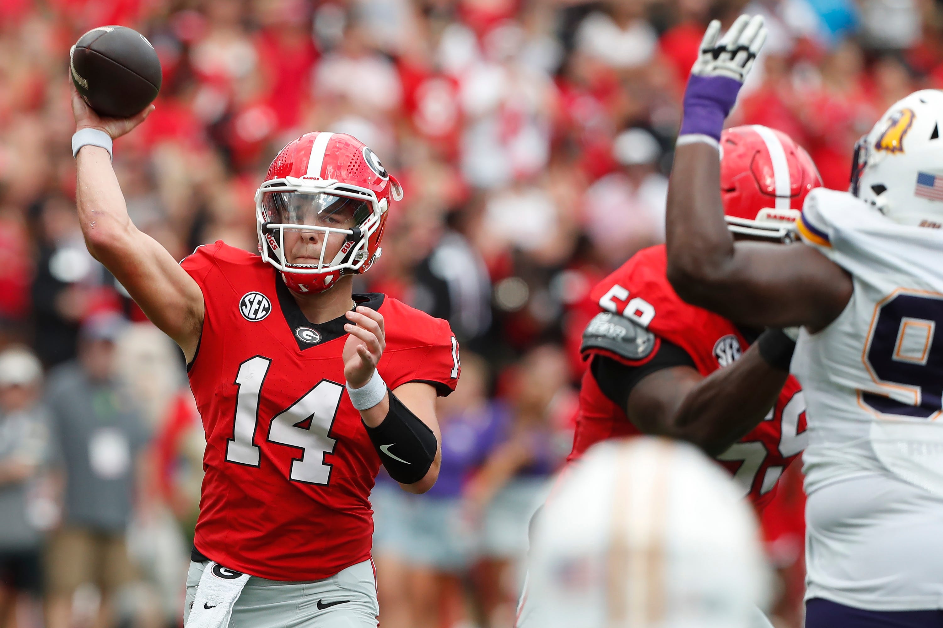 Gunner Stockton making it look easy for Georgia on Saturday