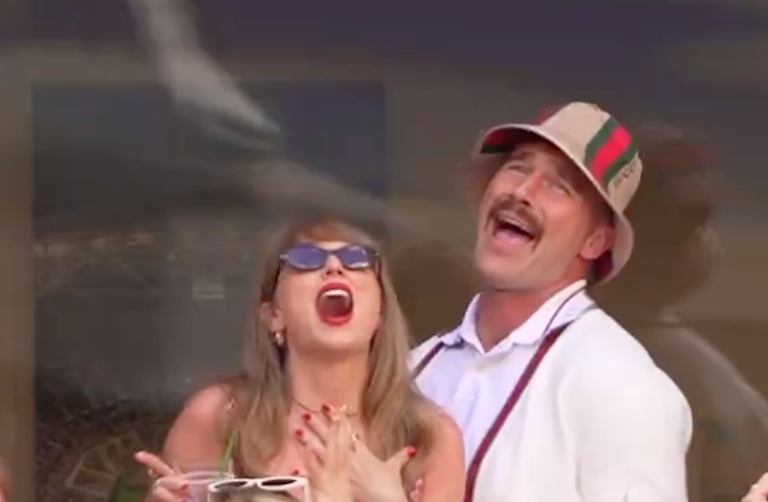 Taylor Swift and Travis Kelce sing to each other at the US Open