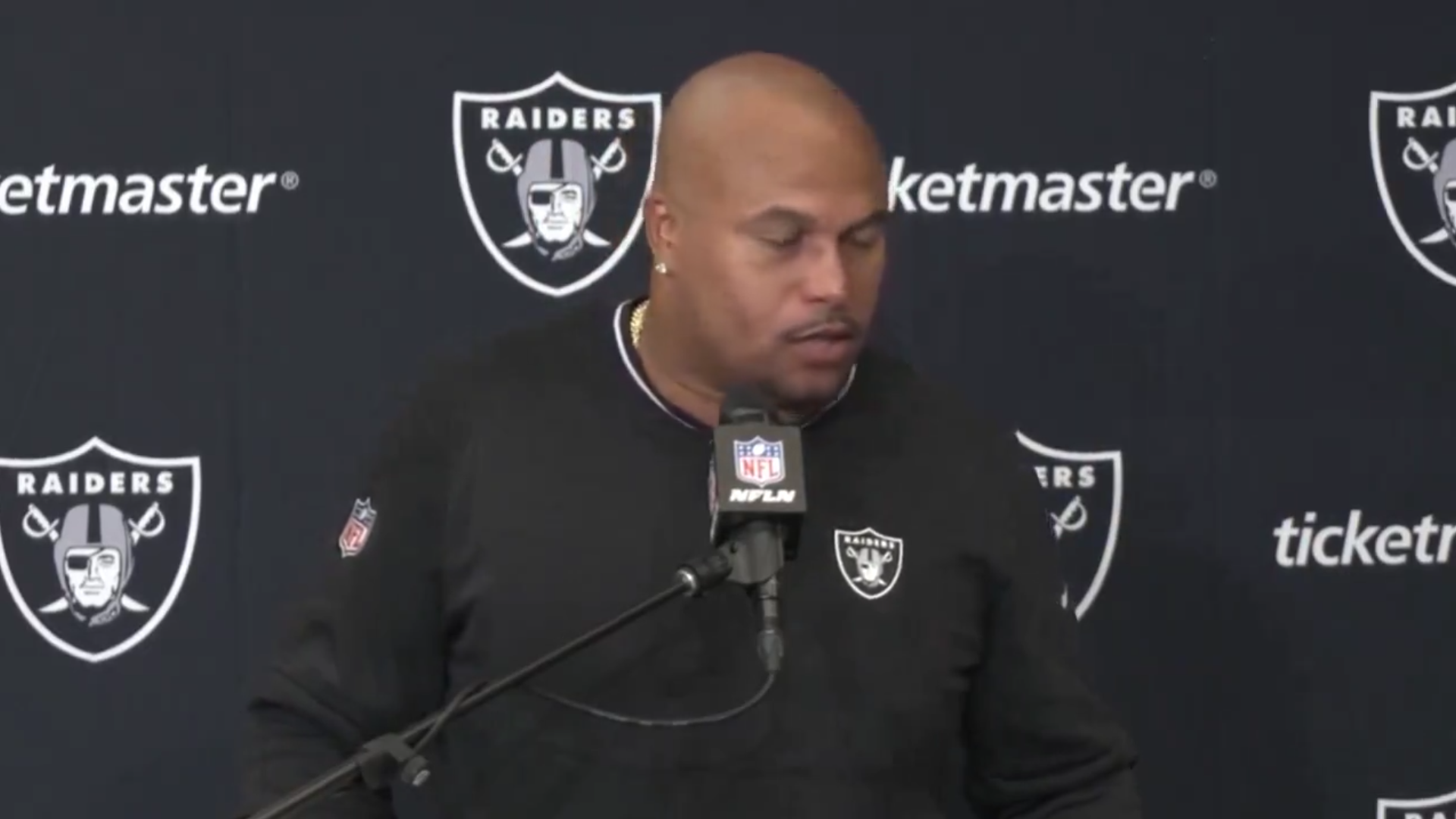 las vegas raiders antonio Pierce