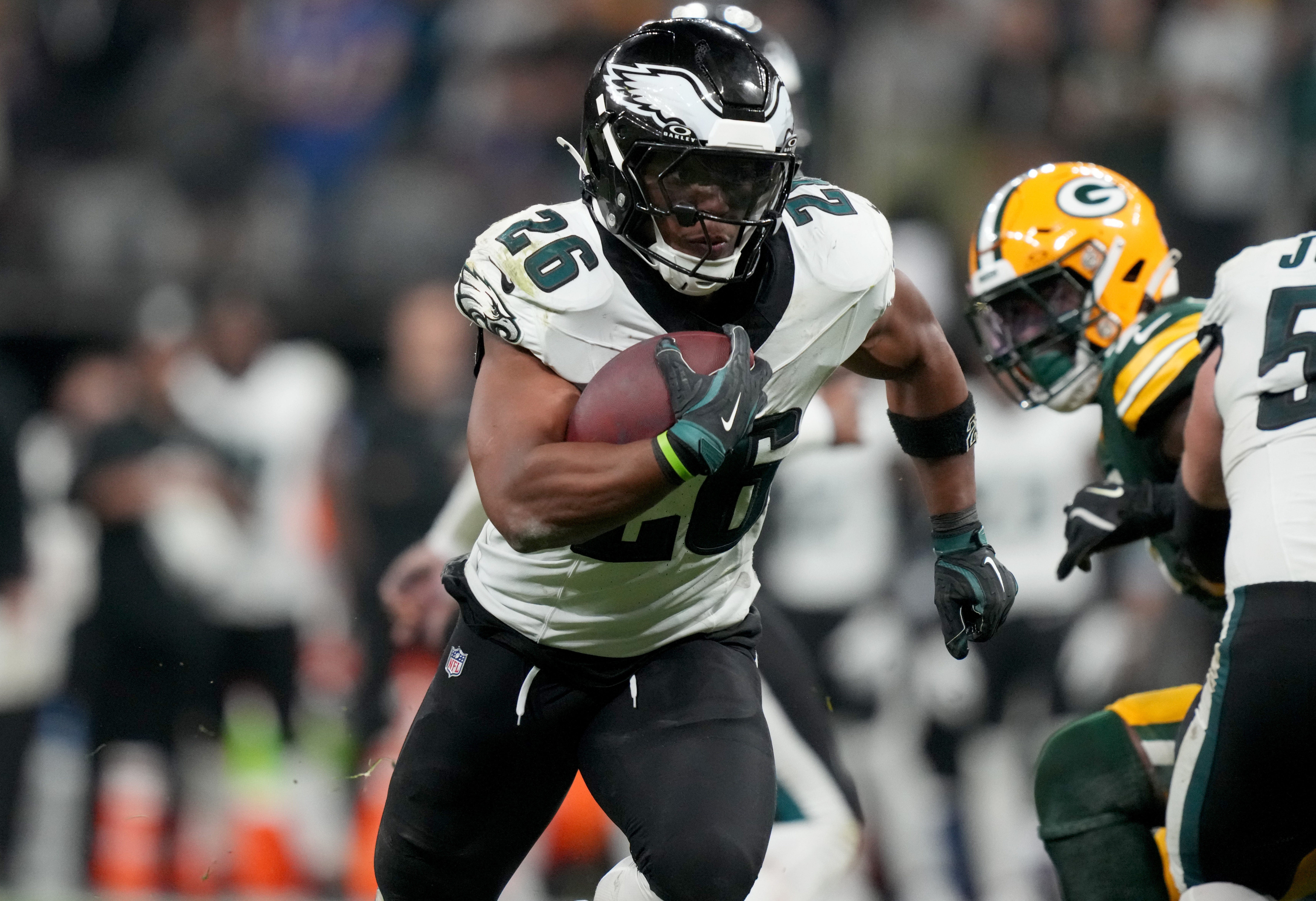 Philadelphia Eagles running back Saquon Barkley (26) runs during the first half against the Green Bay Packers at Neo Quimica Arena.