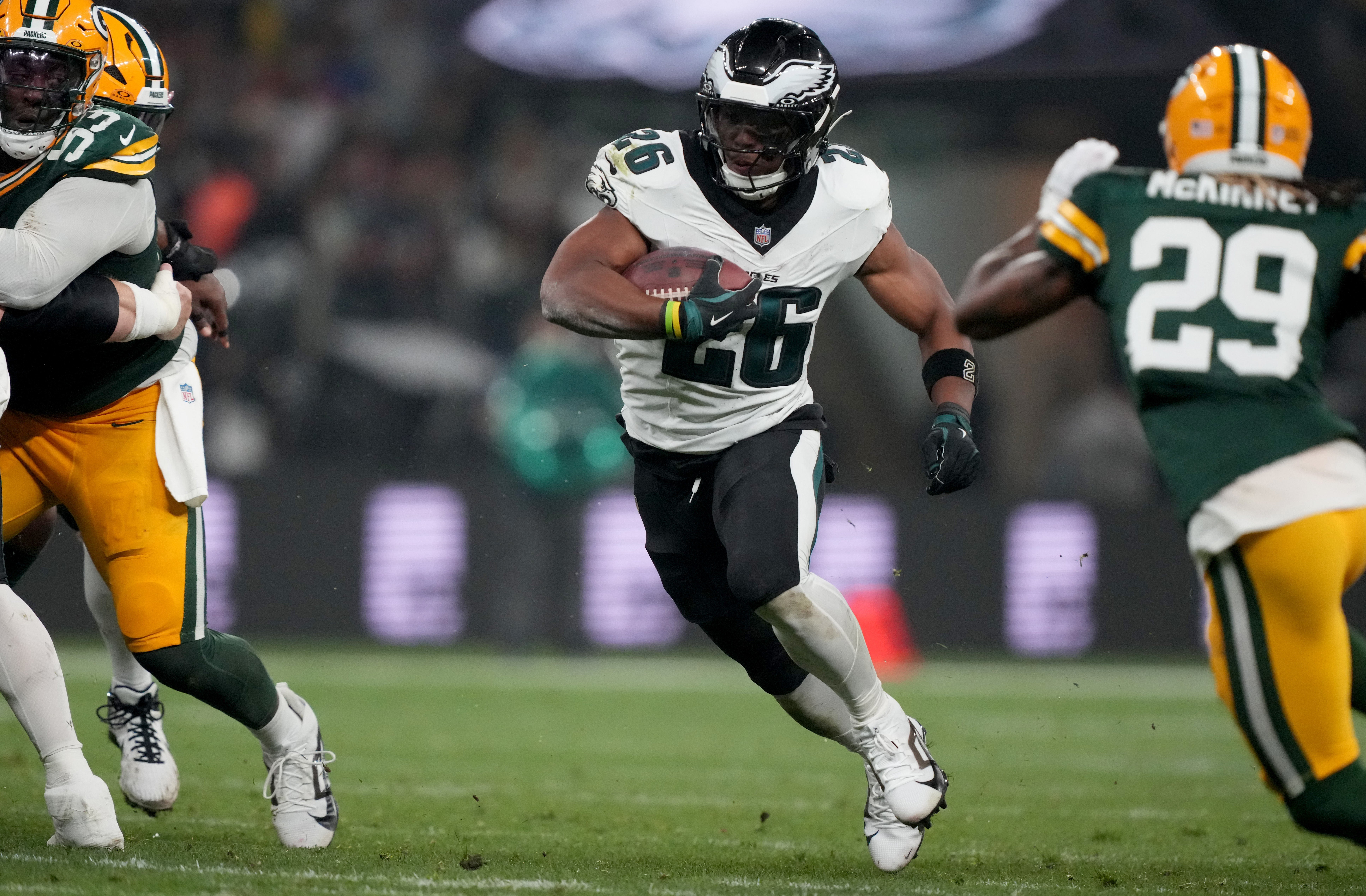 Philadelphia Eagles running back Saquon Barkley (26) runs during the first quarter against the Green Bay Packers at Neo Quimica Arena.
