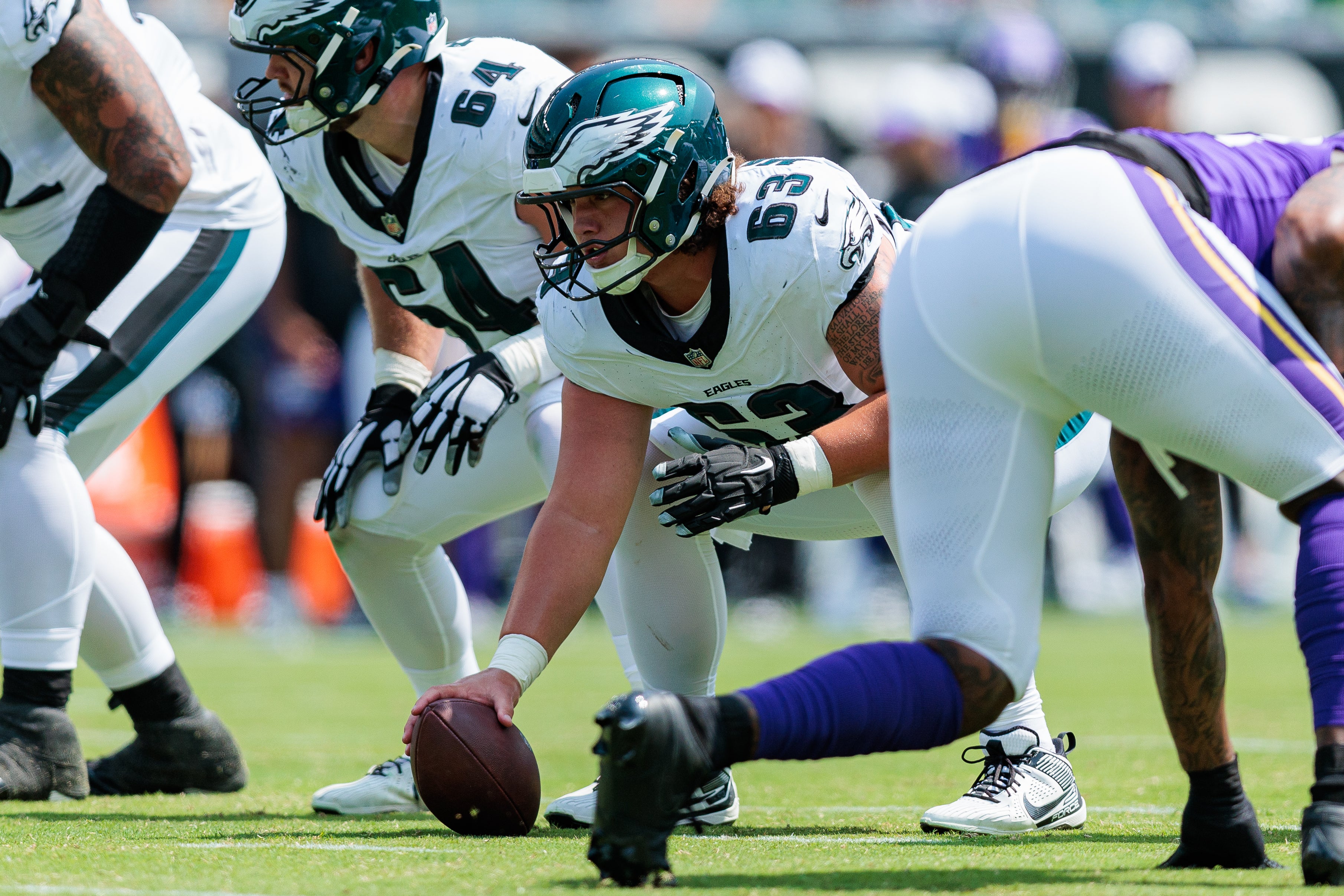 Philadelphia Eagles center Dylan McMahon (63) prepares to snap the ball against the Minnesota Vikings during the second quarter at Lincoln Financial Field. Caean Couto-Imagn Images