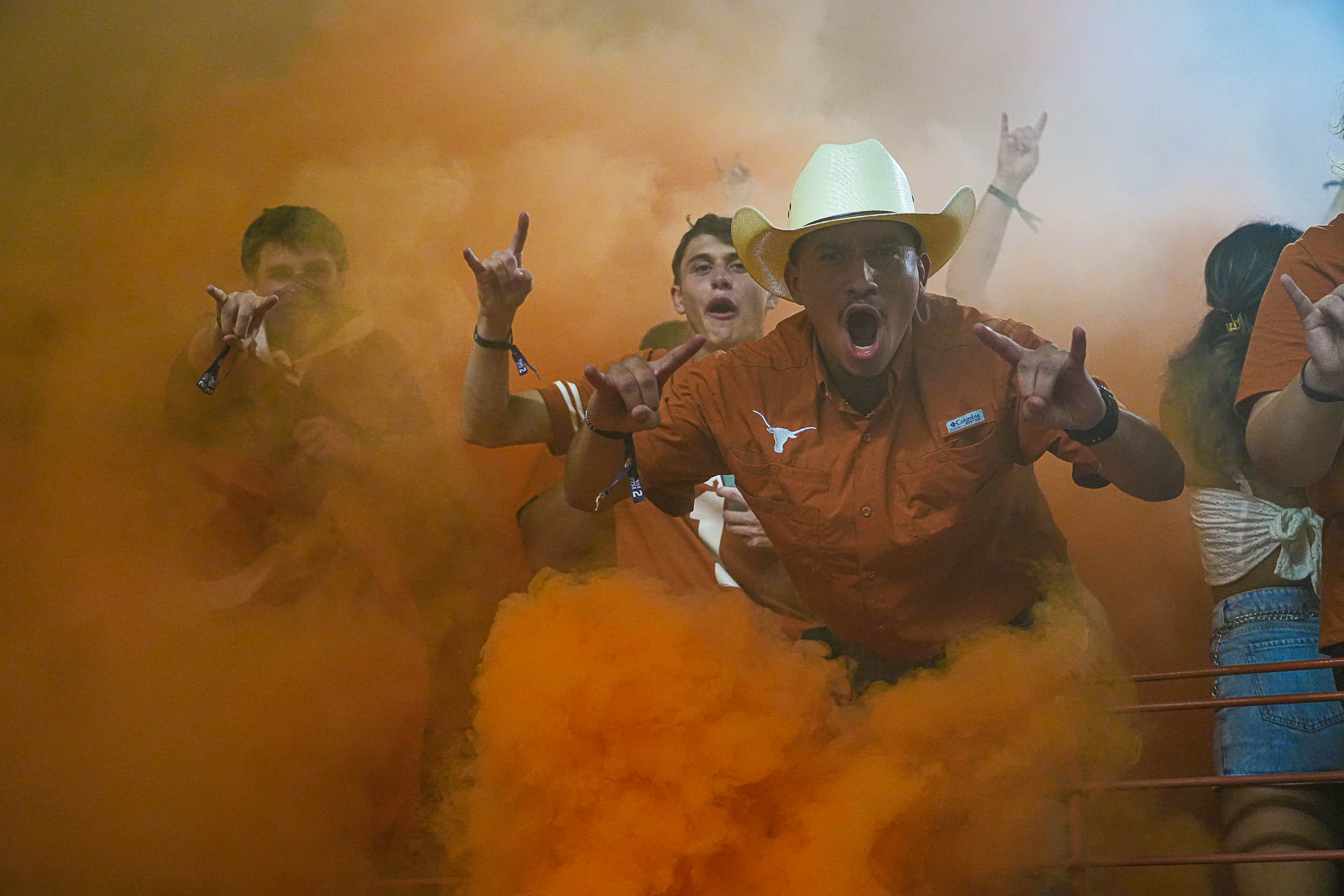 Texas Longhorns fans