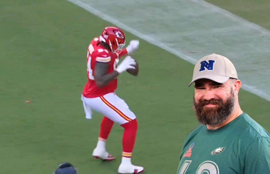 Jason Kelce reacts to Wanya Morris touchdown in Chiefs-Bengals game