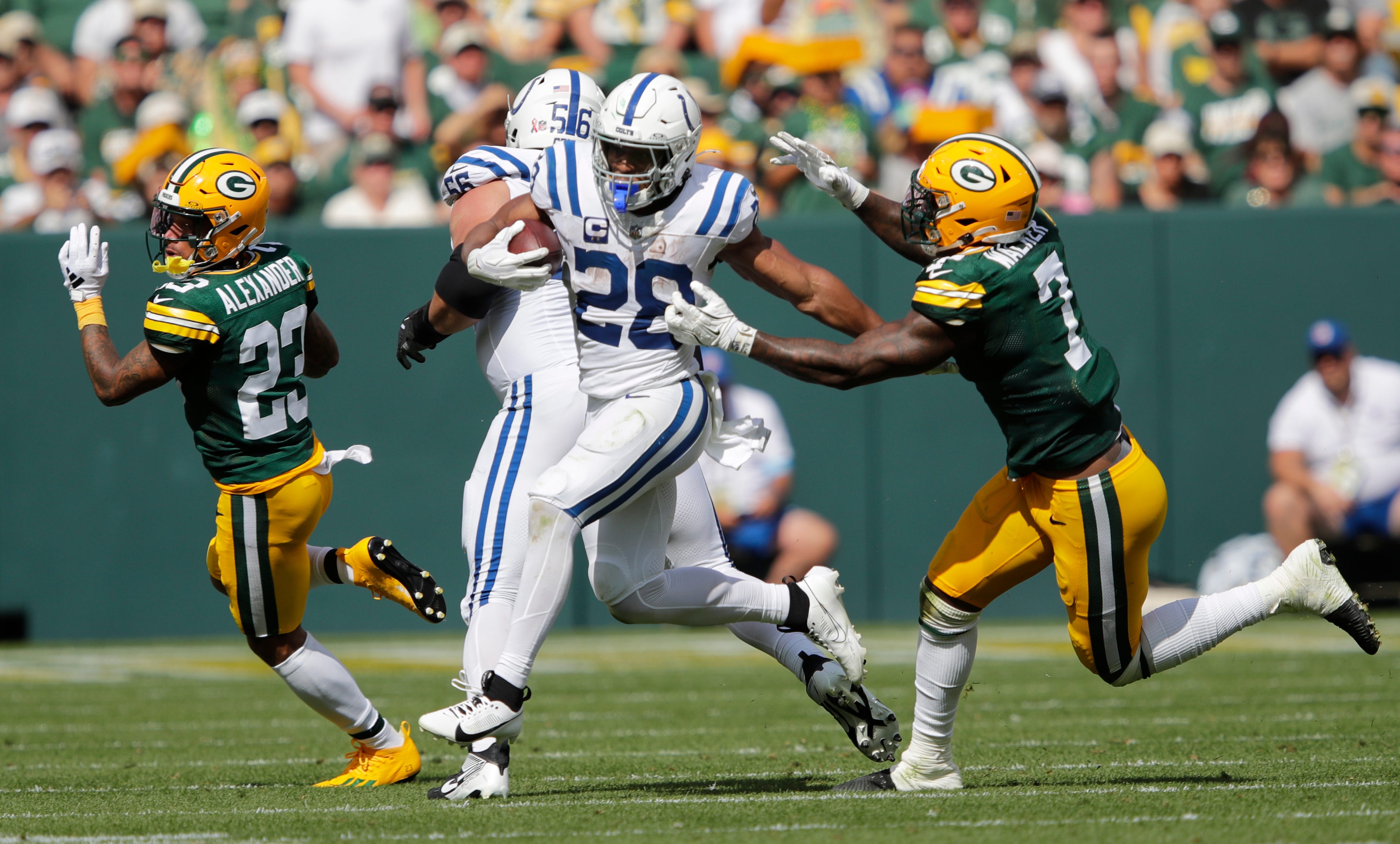 Quay Walker, Jonathan Taylor