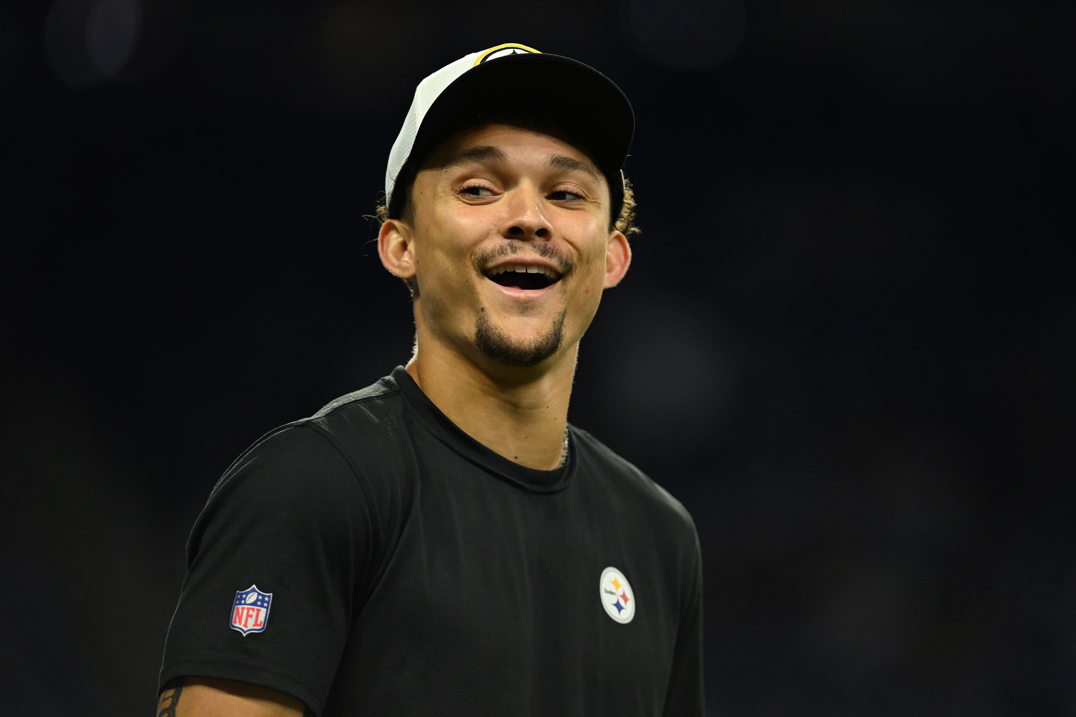 Aug 24, 2024; Detroit, Michigan, USA; Pittsburgh Steelers wide receiver Roman Wilson (10) jokes with teammates during pre-game warmups before their game against the Detroit Lions at Ford Field. Mandatory Credit: Lon Horwedel-Imagn Images