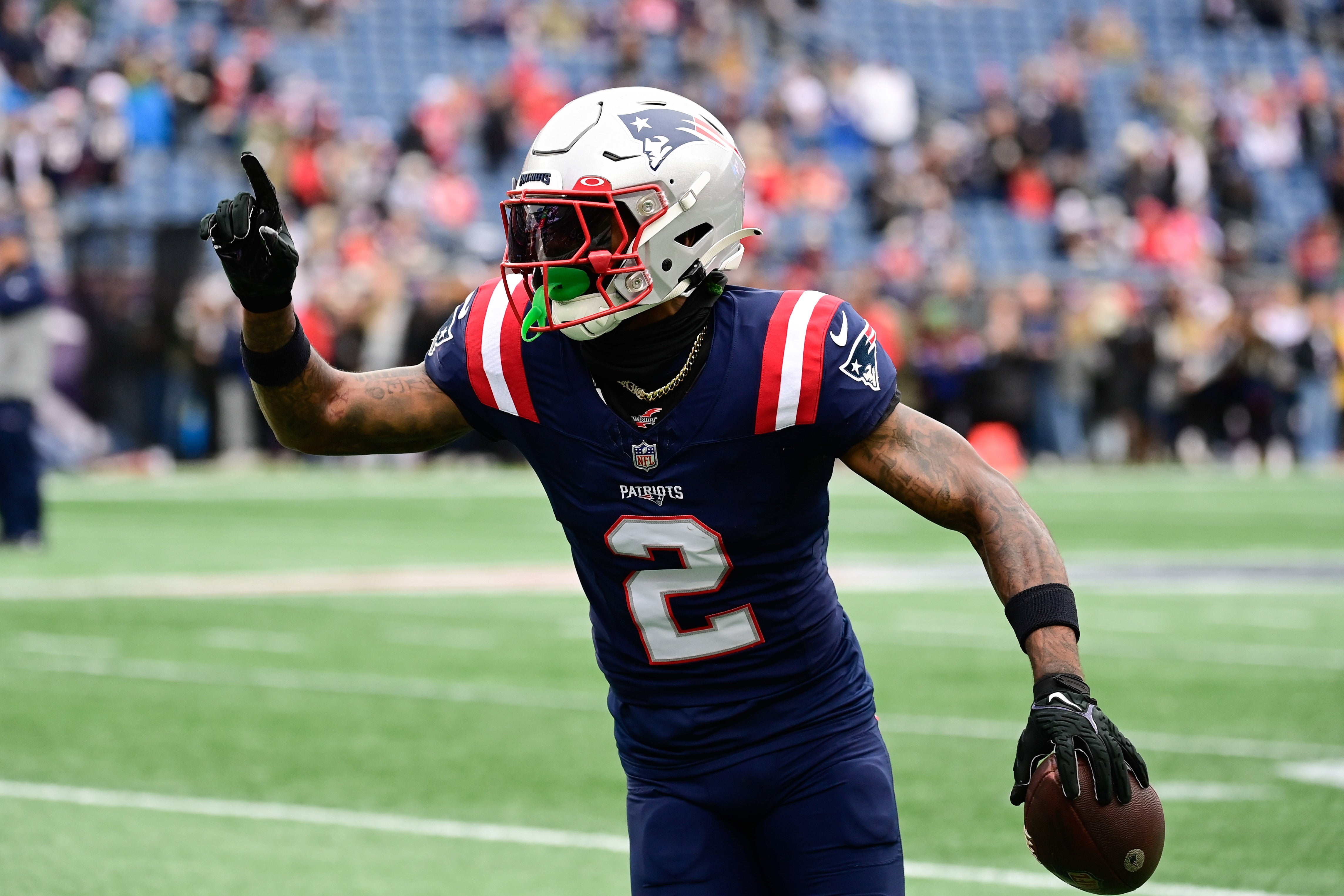 New England Patriots cornerback Jalen Mills (2) warms up before a game against the Kansas City Chiefs at Gillette Stadium.