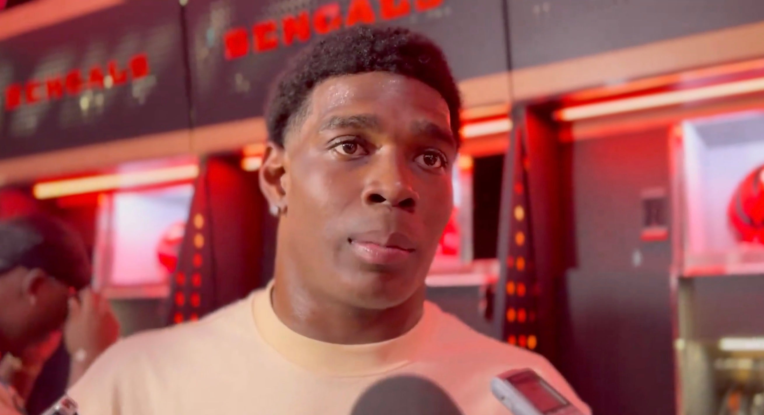 Bengals cornerback Cam Taylor-Britt speaks to reporters following Bengals' loss to Commanders in NFL Week 3.