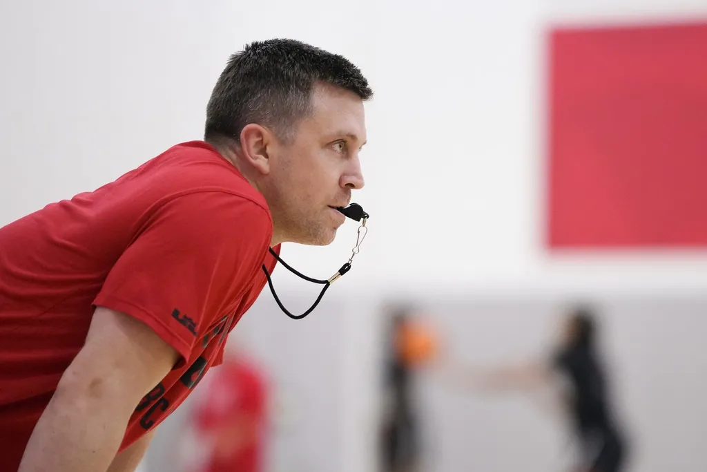 Ohio State Buckeyes head coach Jake Diebler watches his team during a summer workout in the practice gym at the Schottenstein Center