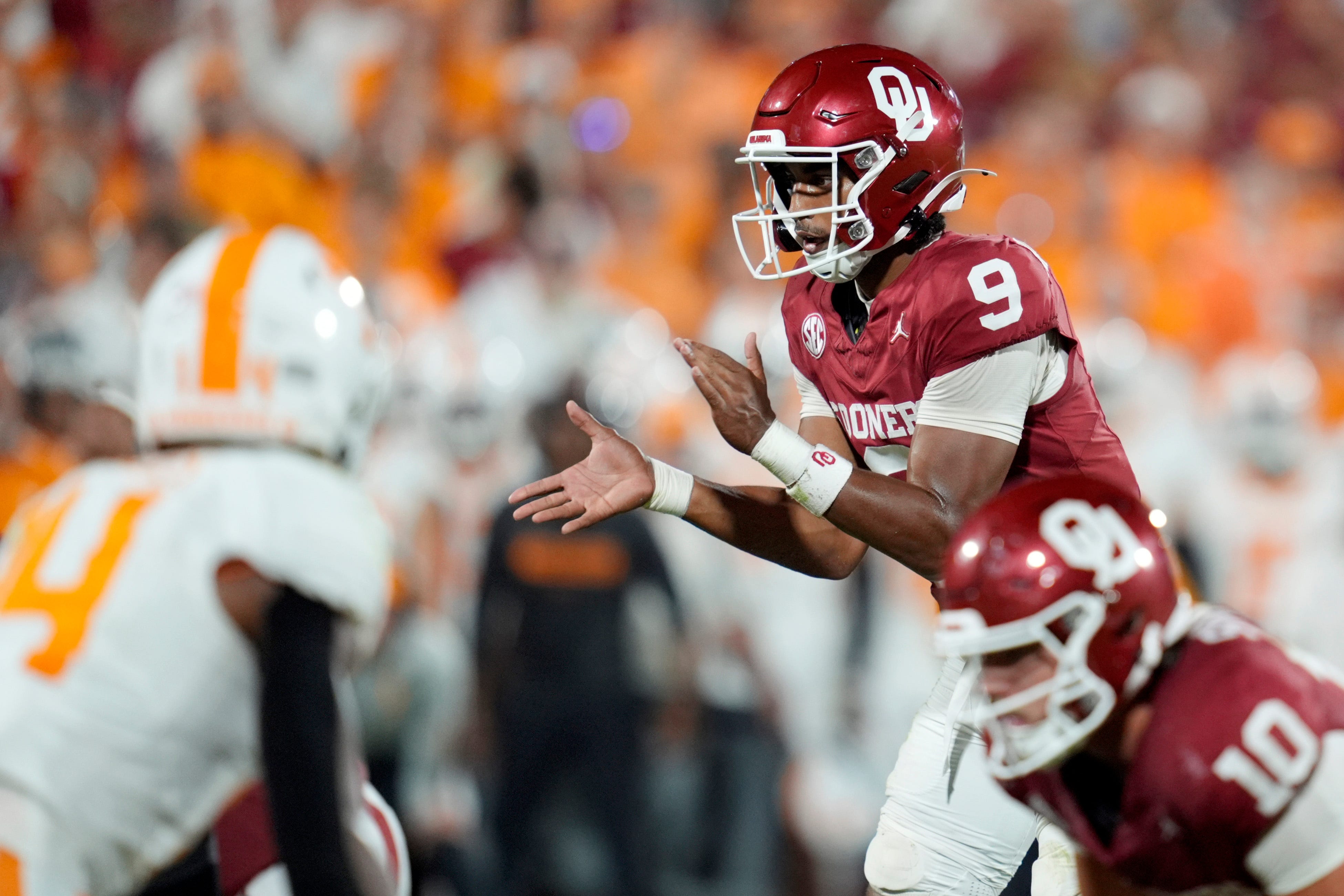 Oklahoma Sooners quarterback Michael Hawkins Jr. (9) during a college football game between the University of Oklahoma Sooners (OU) and the Tennessee Volunteers at Gaylord Family - Oklahoma Memorial Stadium in Norman, Okla., Saturday, Sept. 21, 2024.